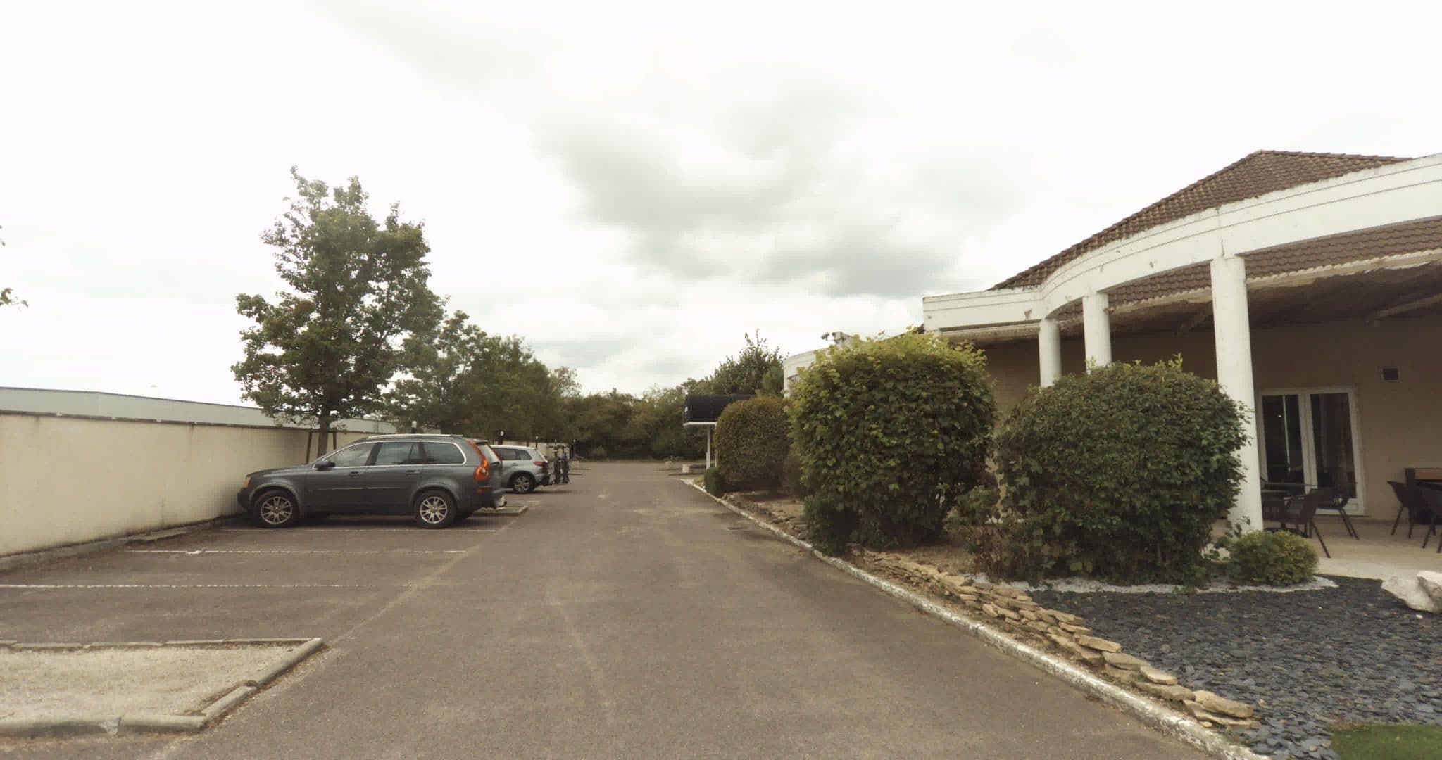 Street view near Tulip Inn Beaune, Beaune — © sogefi (CC BY-SA · Mapillary)