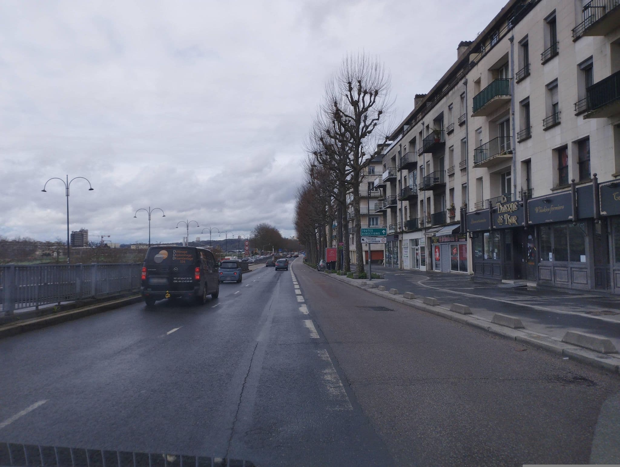 Street view near Hotel Ibis Styles Rouen Parc des Expositions, Rouen — © kritic (CC BY-SA · Mapillary)