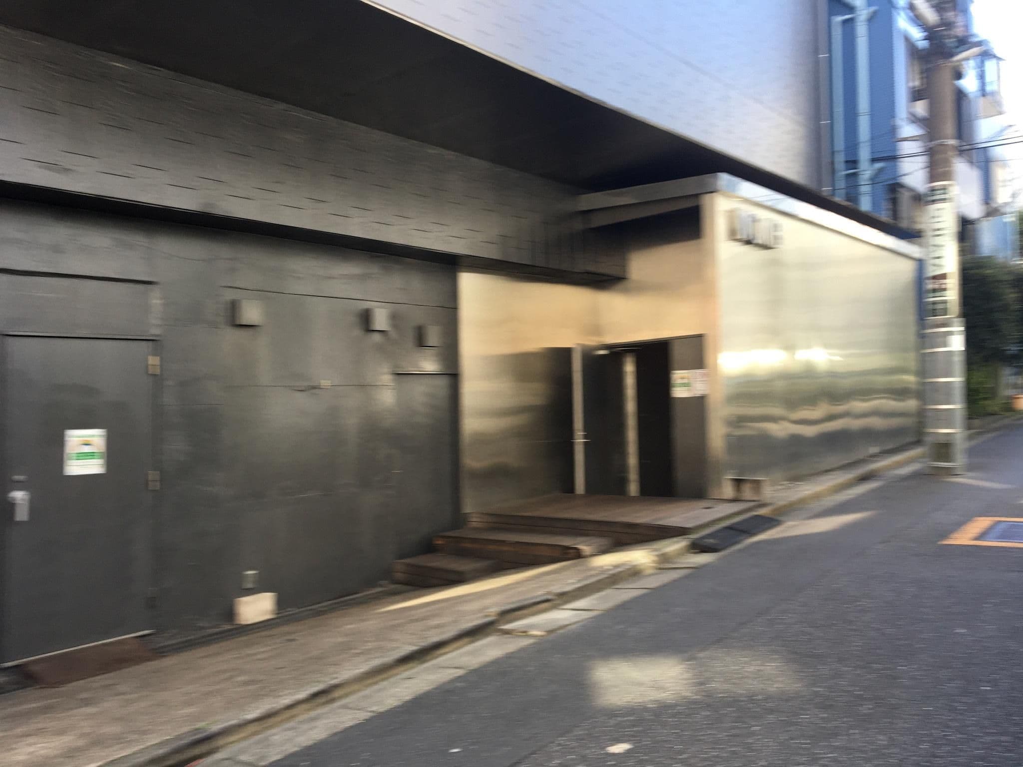 Street view near HOTEL SULATA 渋谷道玄坂, Sakuragaokachō — © musashino5 (CC BY-SA · Mapillary)