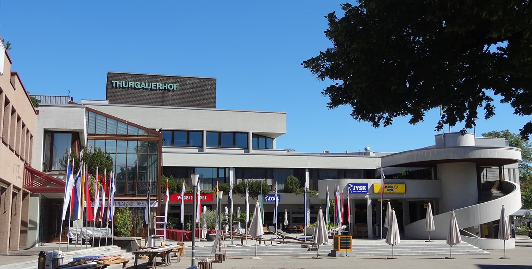 Thurgauerhof (via Wikimedia Commons, CC BY-SA 3.0)