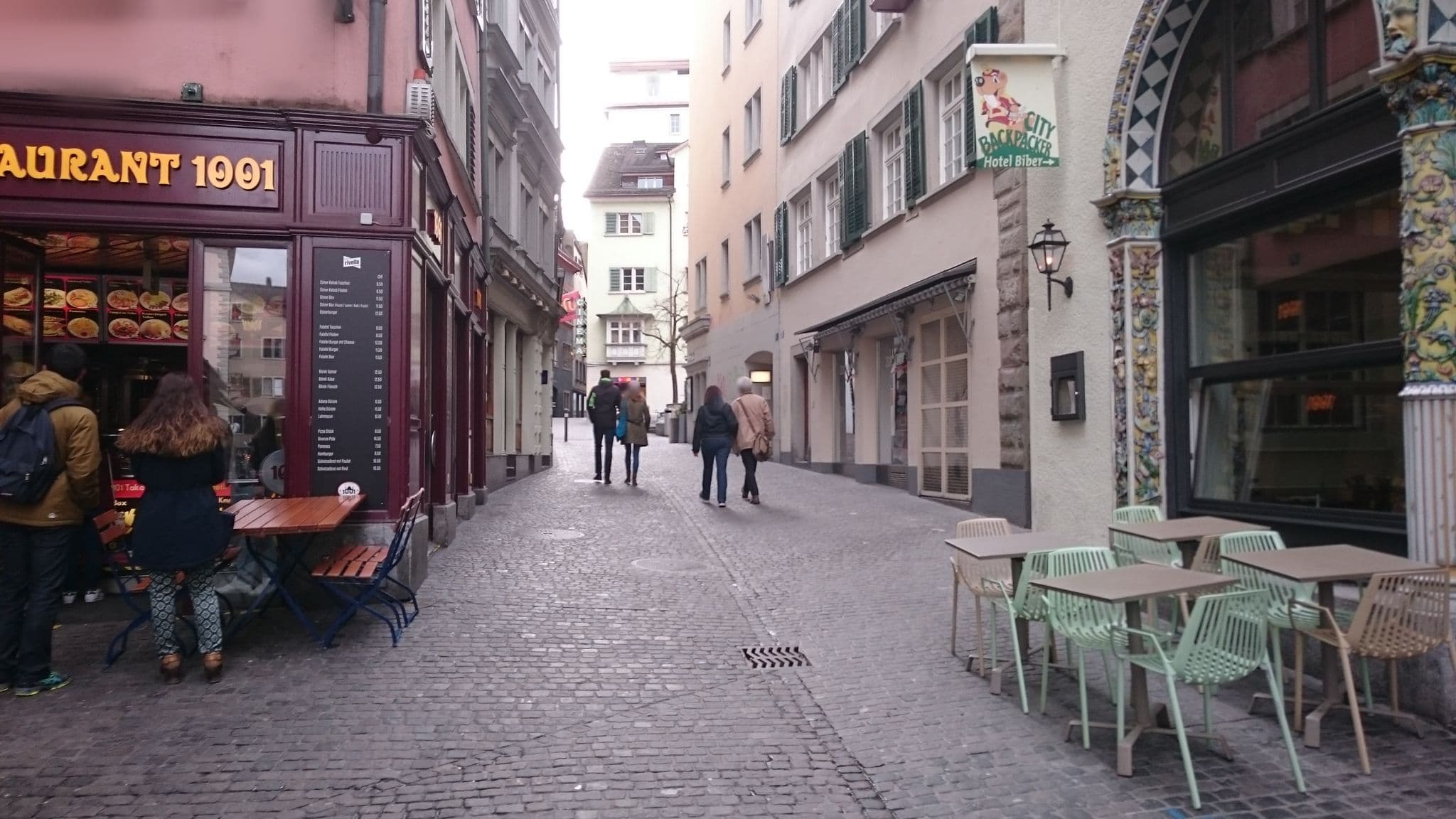 Street view near Wellenberg, Zürich (Kreis 1) / Rathaus — © thx (CC BY-SA · Mapillary)