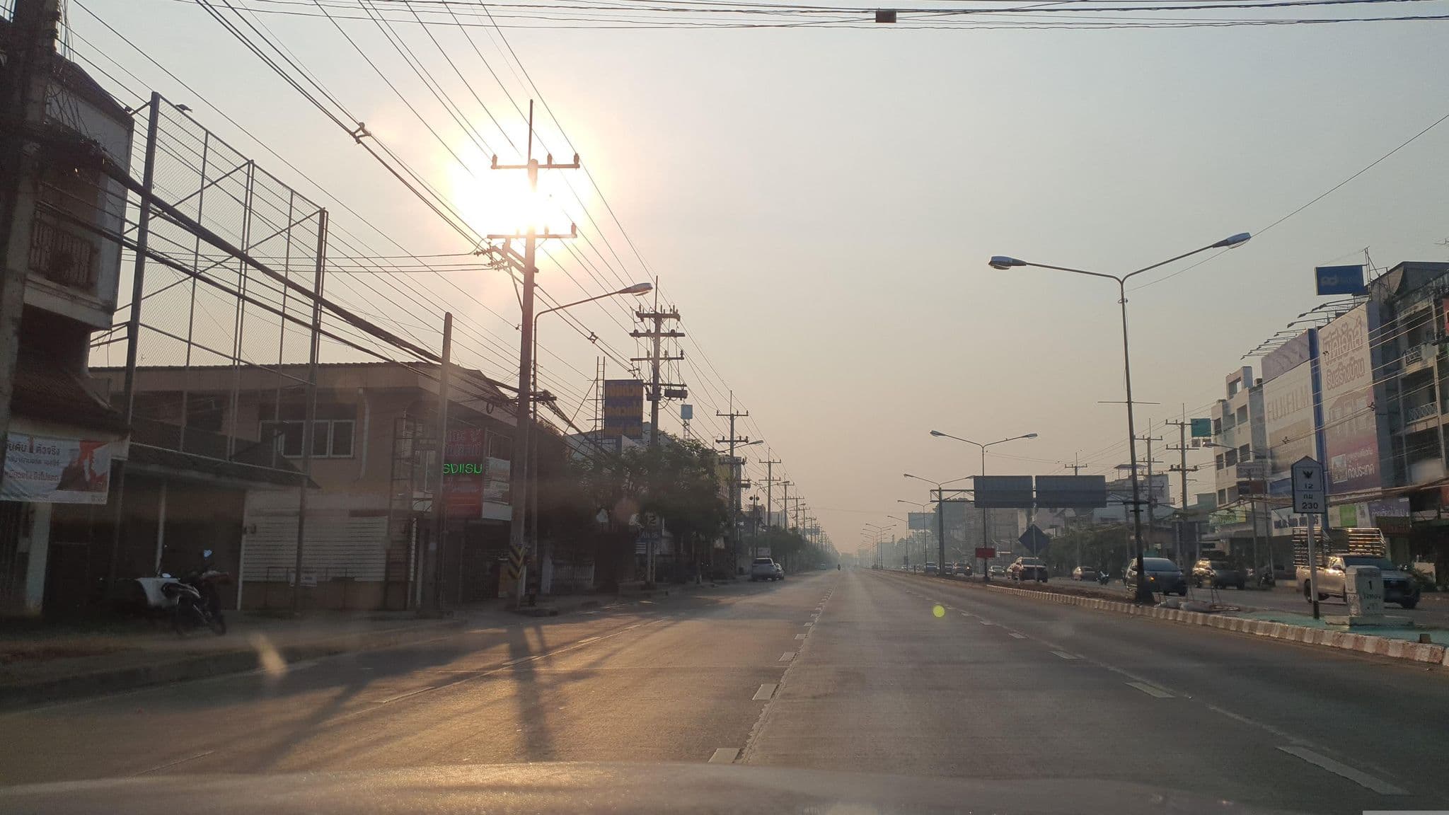 Street view near The Village Phitsanulok, Phitsanulok — © jrcarlsen (CC BY-SA · Mapillary)