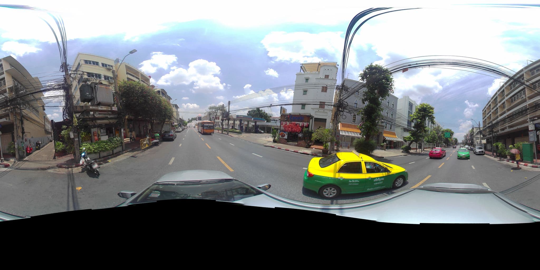 Street view near KC Guesthouse, Phra Nakhon