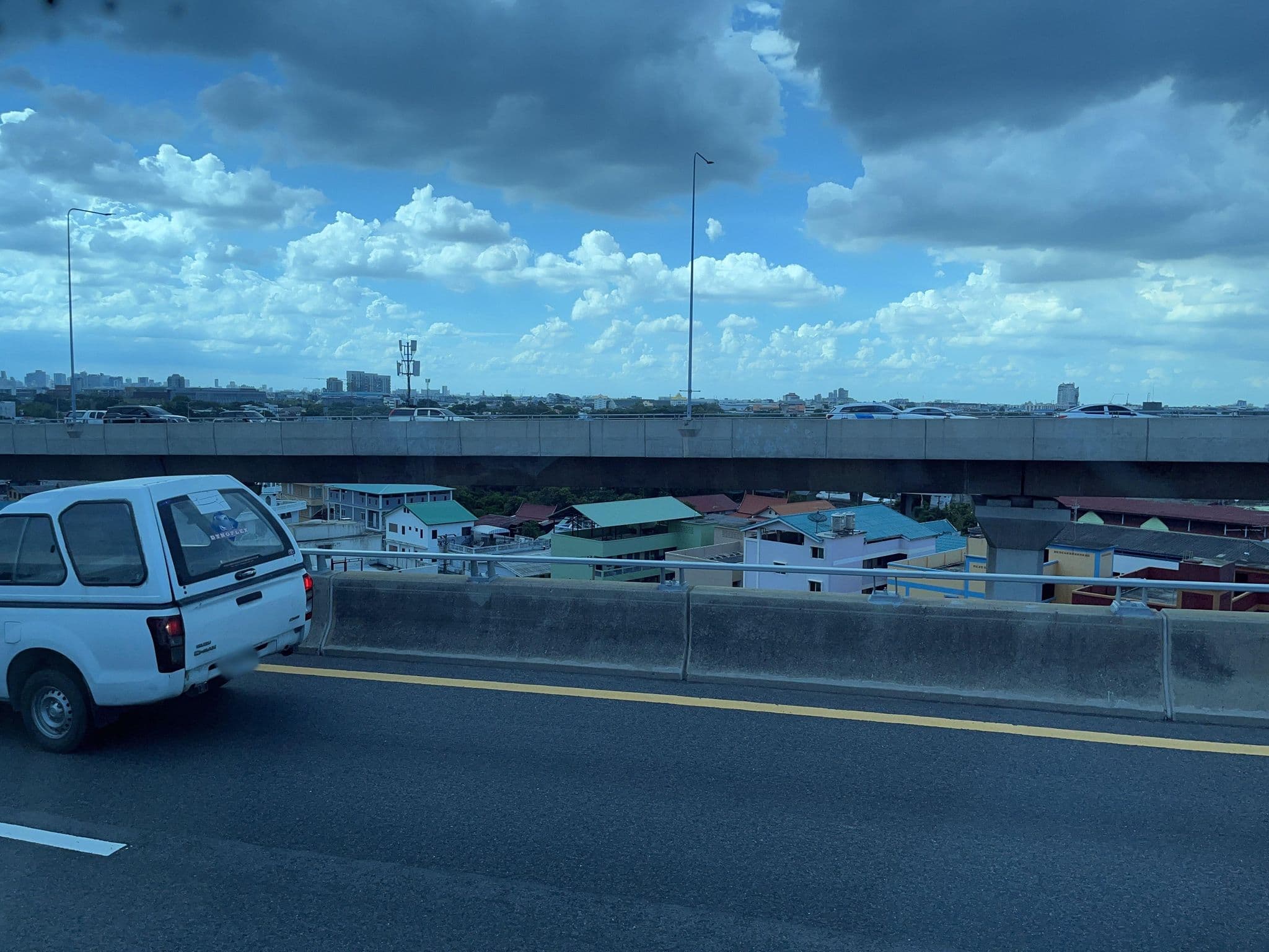 Street view near Paul&Pam Hotel | โรงแรมพอลแอนด์แพม, Ban Khlong Sakae — © DriveWithHoang (CC BY-SA · Mapillary)