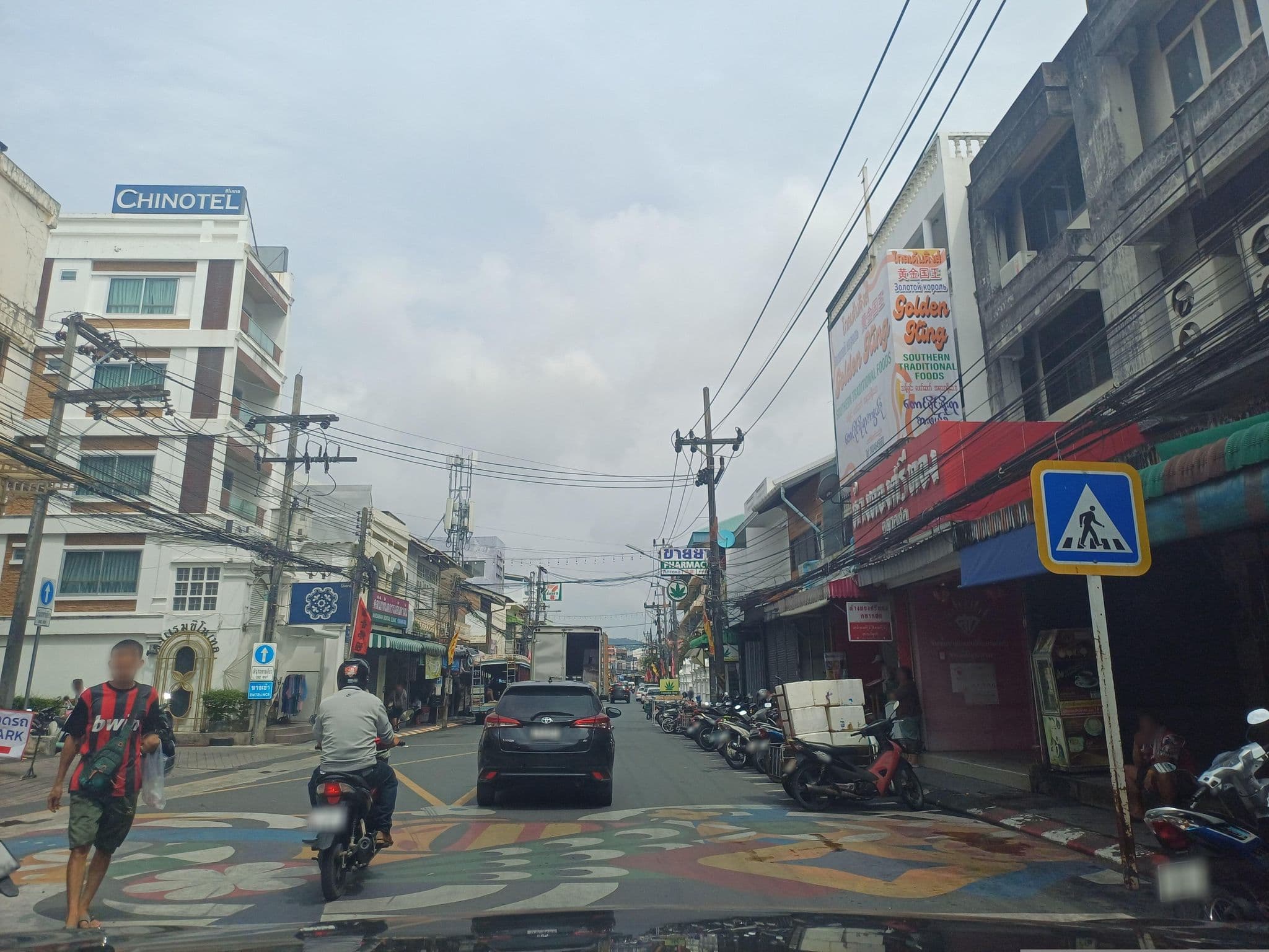 Street view near Chinotel, Ban Talat Nua — © EakMor (CC BY-SA · Mapillary)