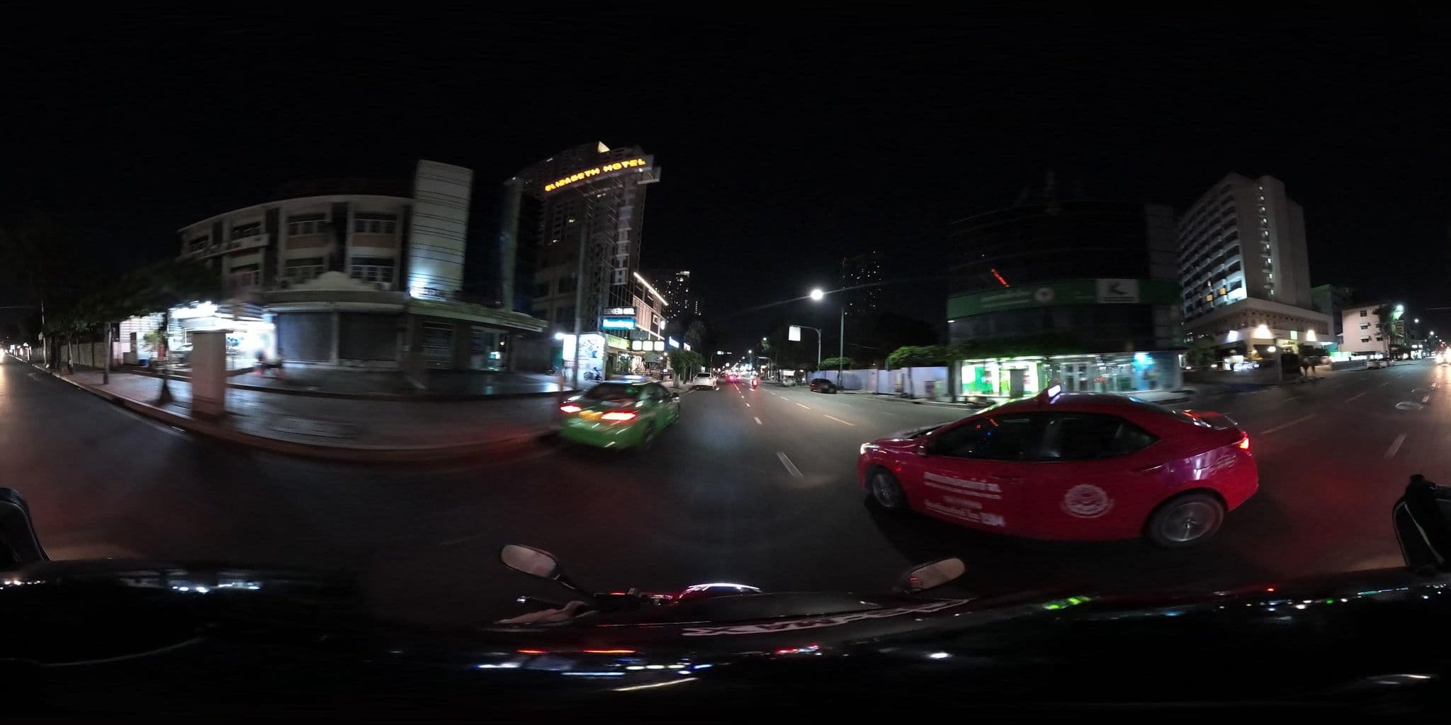 Street view near at bangkok hotel, Phaya Thai — © NatchaponJ (CC BY-SA · Mapillary)
