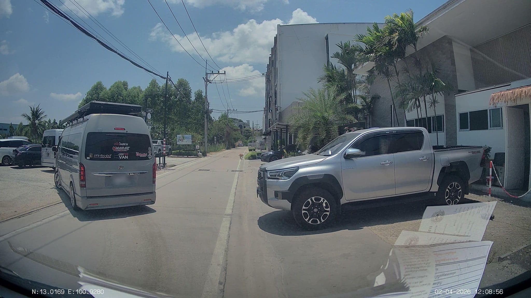 Street view near Golden Dragon Beach Resort Pattaya, Bang Lamung — © ThailandCambodia (CC BY-SA · Mapillary)