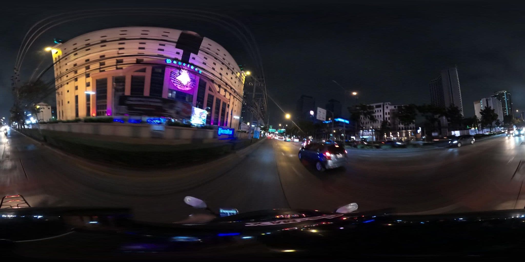 Street view near Sukhothai Residence Ratchada Hotel, Din Daeng — © NatchaponJ (CC BY-SA · Mapillary)