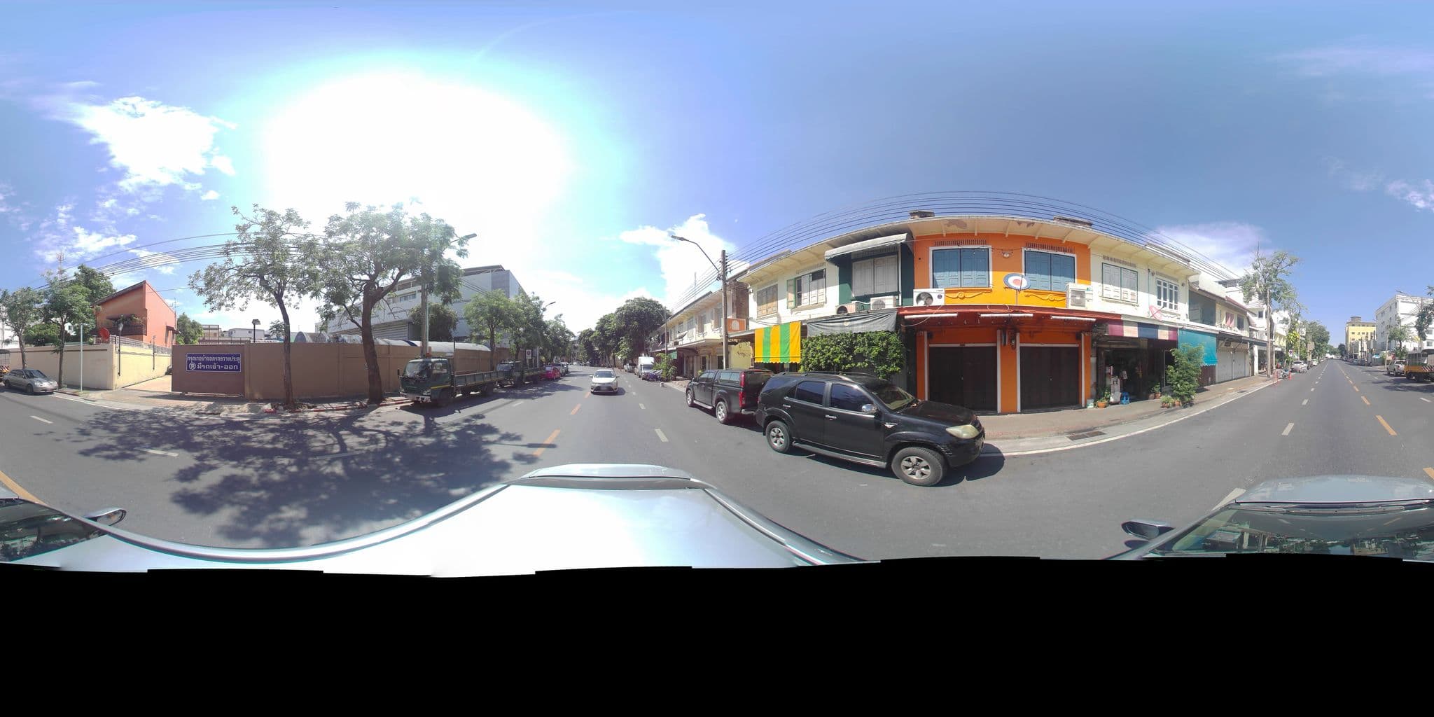 Street view near Nappiness Hotel, Bangkok — © P05466 (CC BY-SA · Mapillary)