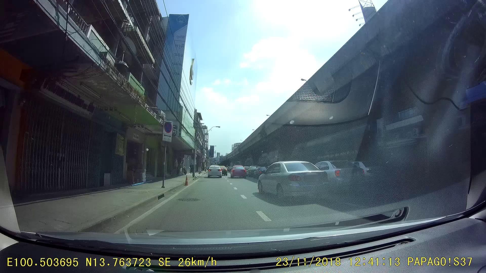 Street view near M.N. Living, Phra Nakhon