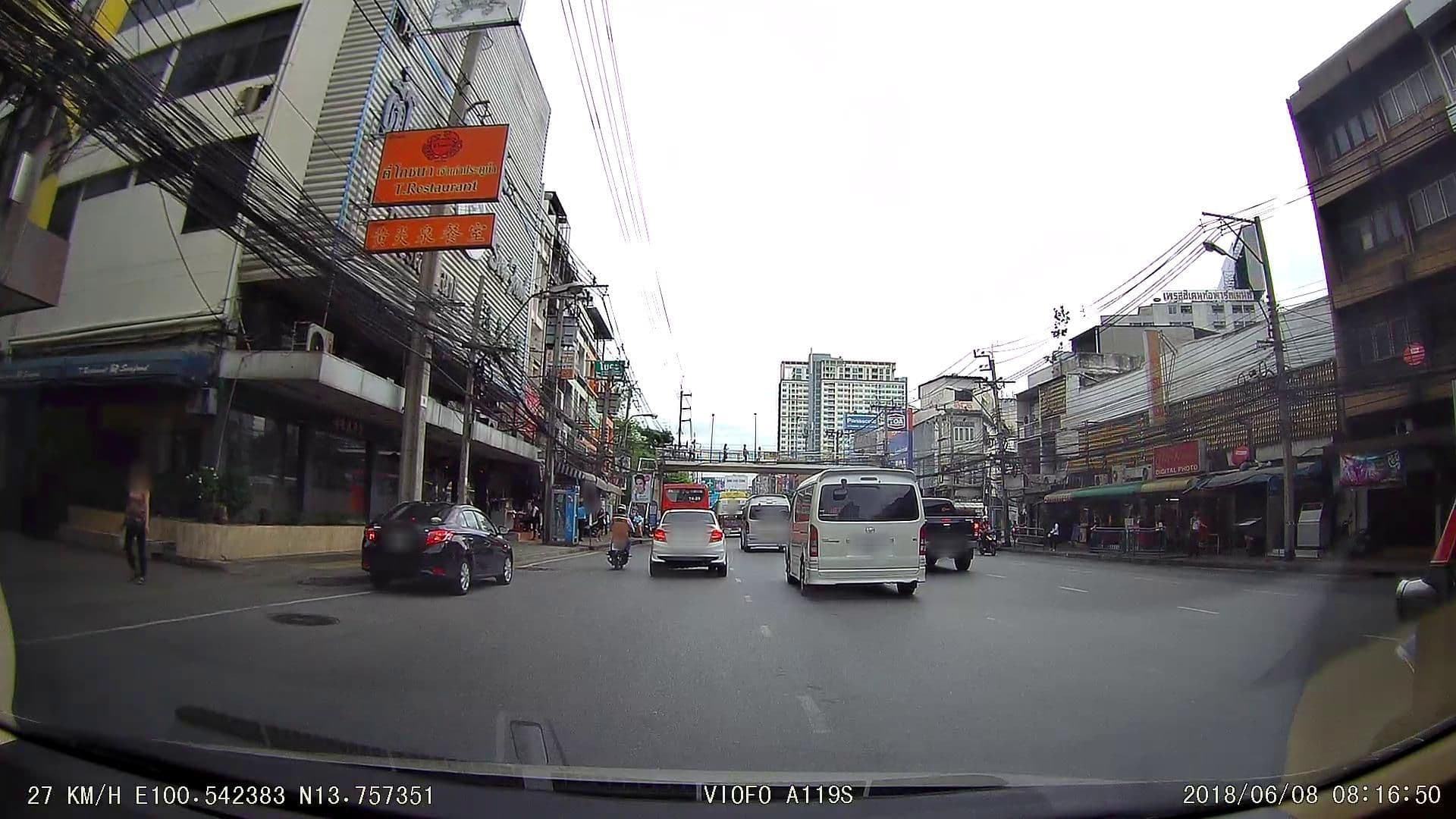 Street view near GN Luxury Hostel, Makkasan