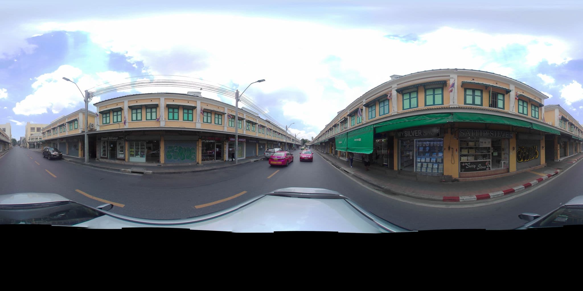 Street view near Roxx Social Hostel, Cafe & Bistro, Bangkok — © P05466 (CC BY-SA · Mapillary)
