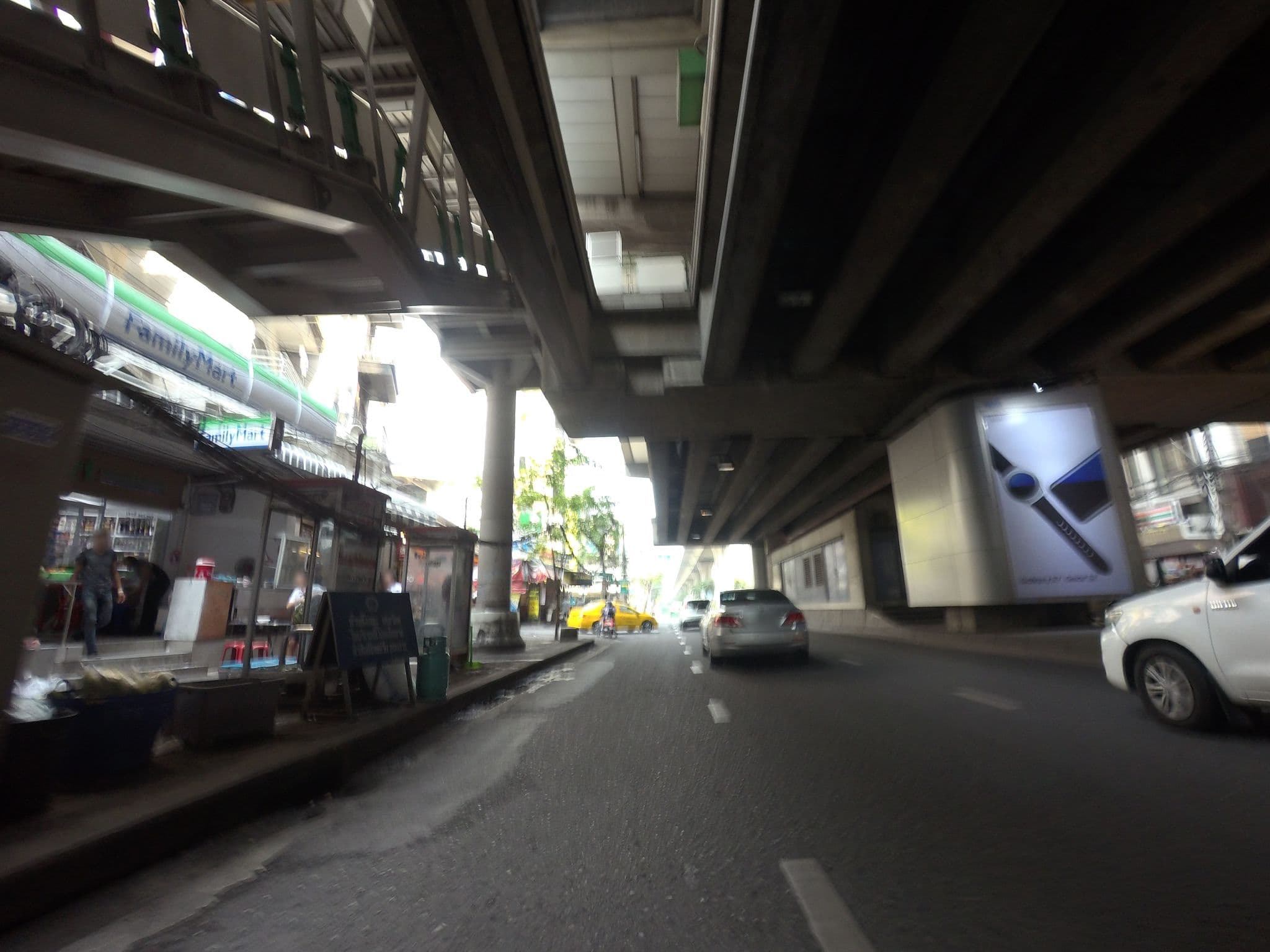 Street view near Retro39 - Hotel in Bangkok, Watthana