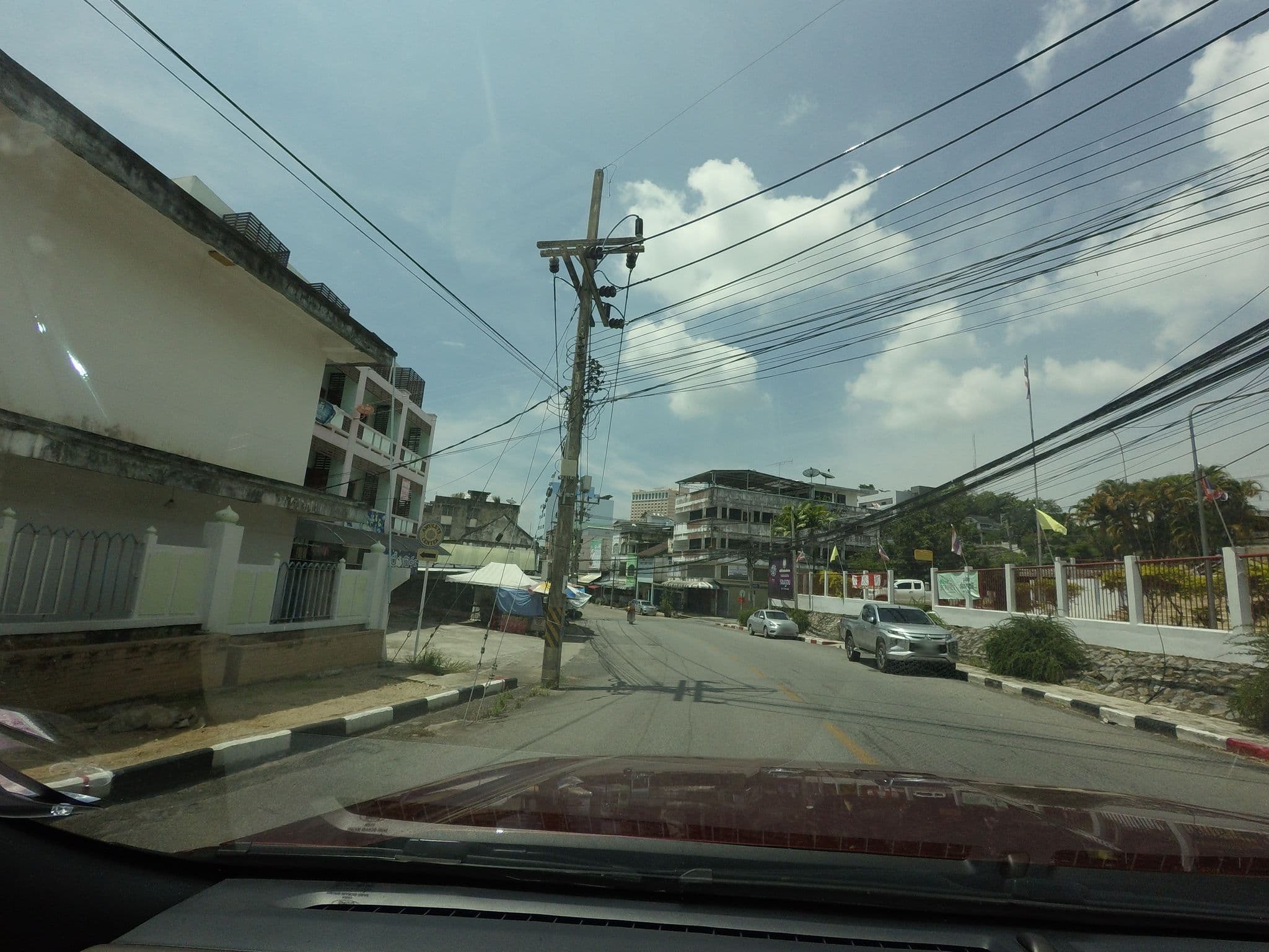 Street view near Moya Boutique Hotel - โรงแรม โมญ่า บูทีค โฮเทล เบตง, Betong — © mishari (CC BY-SA · Mapillary)
