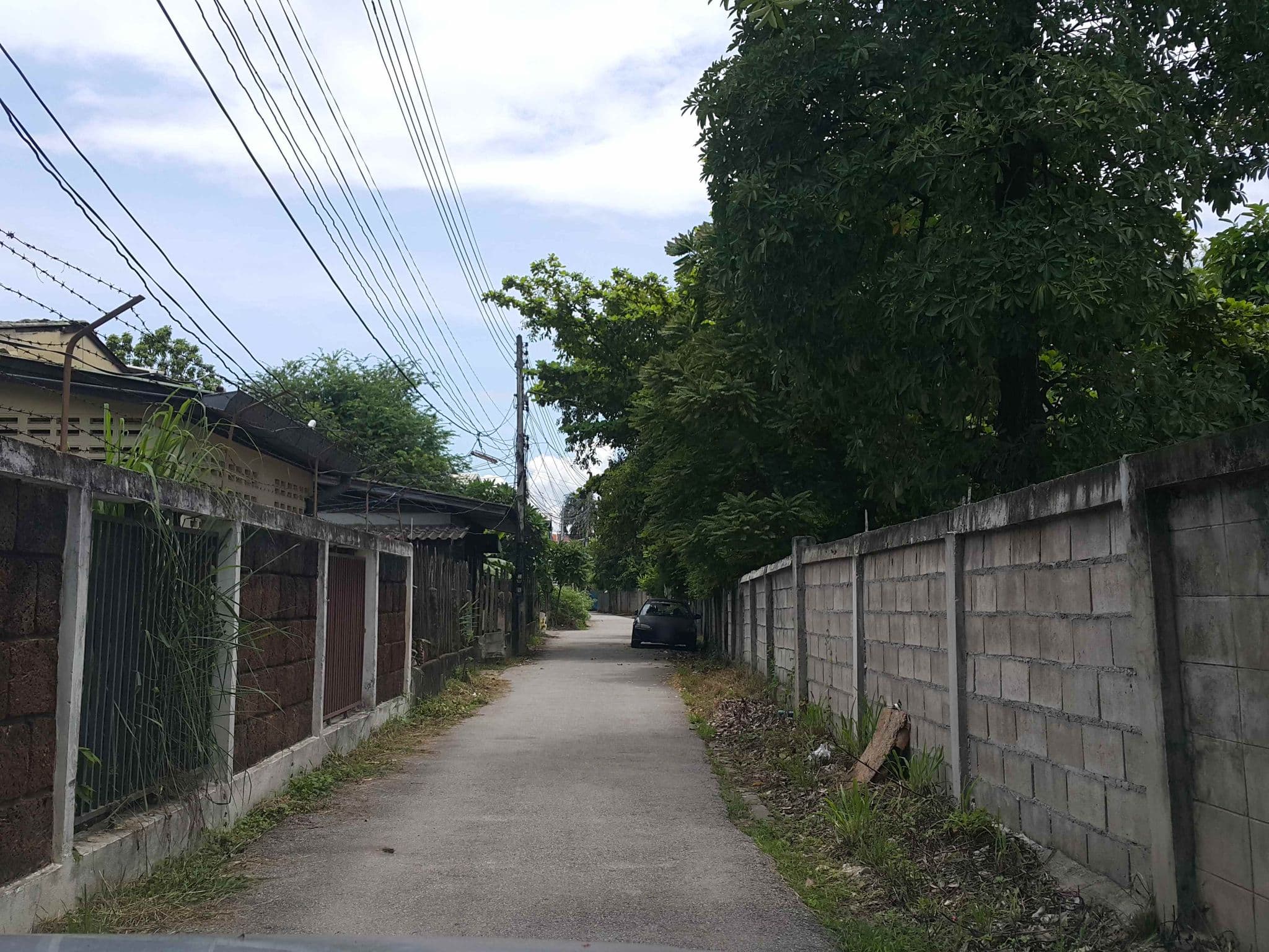 Street view near Phra Singh Village Hotel, Chiang Mai