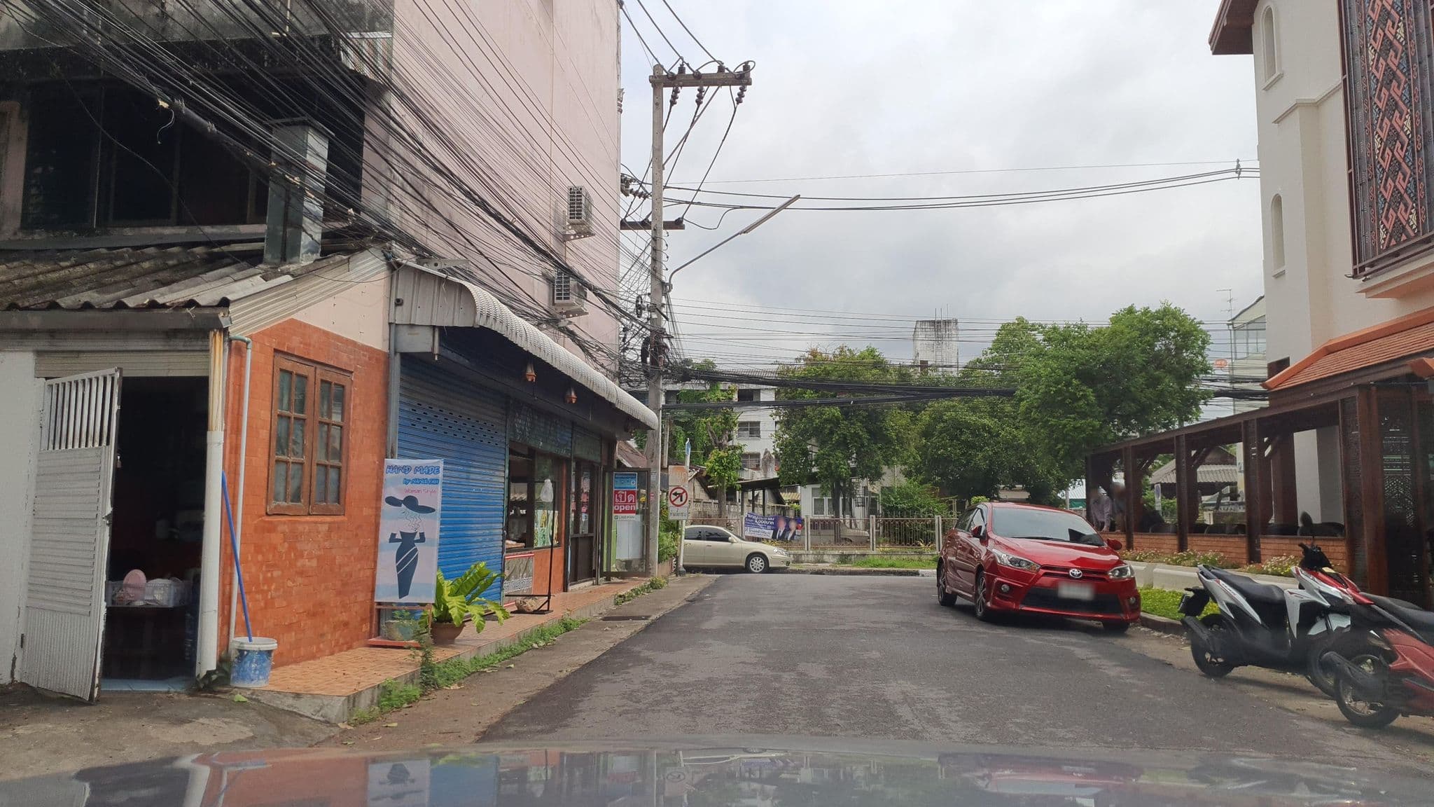 Street view near Muan Nai Vieng Boutique Budget Hotel Chiang Mai, Chiang Mai