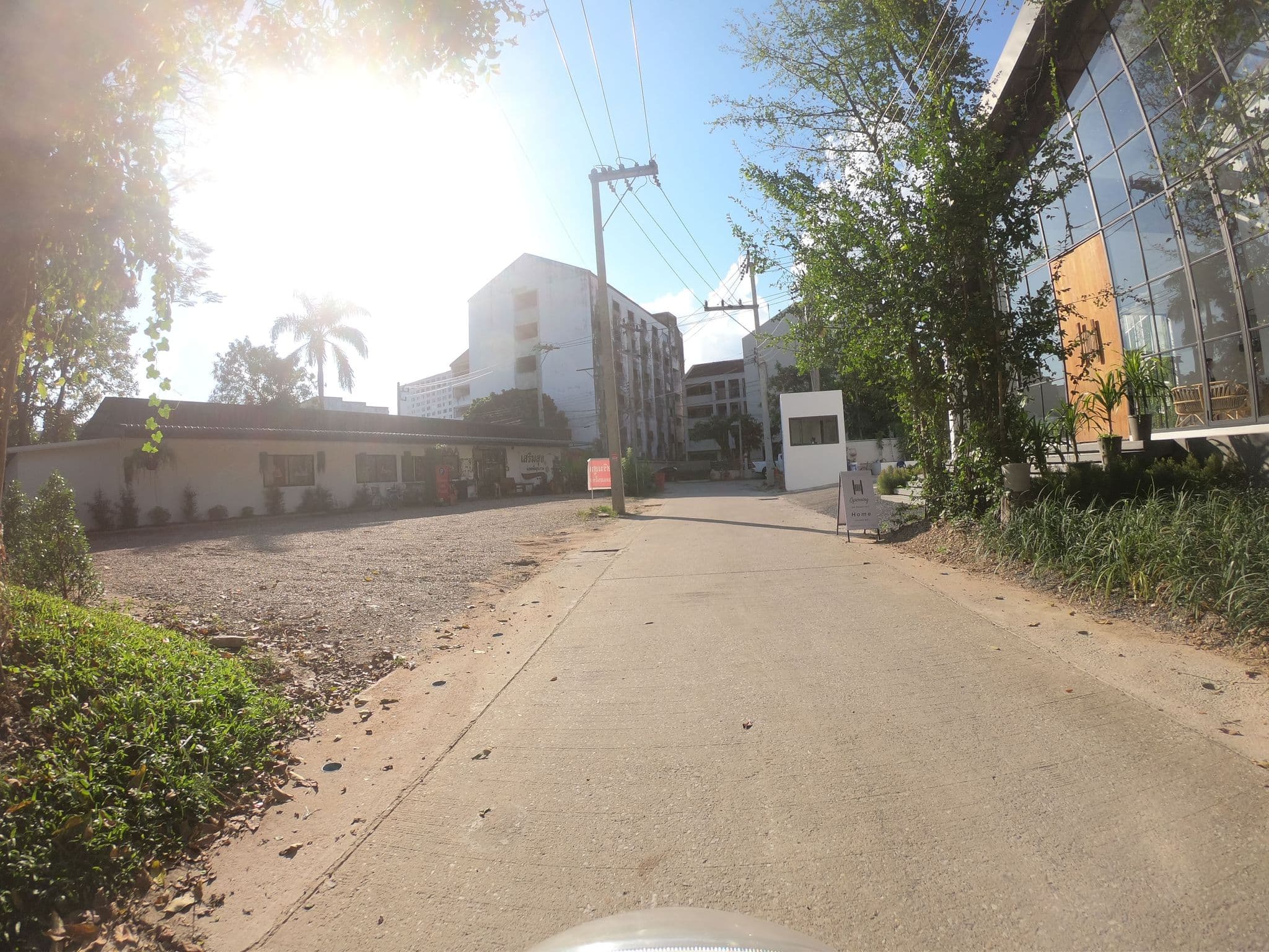 Street view near B2 Green Boutique & Budget Hotel, Chiang Mai