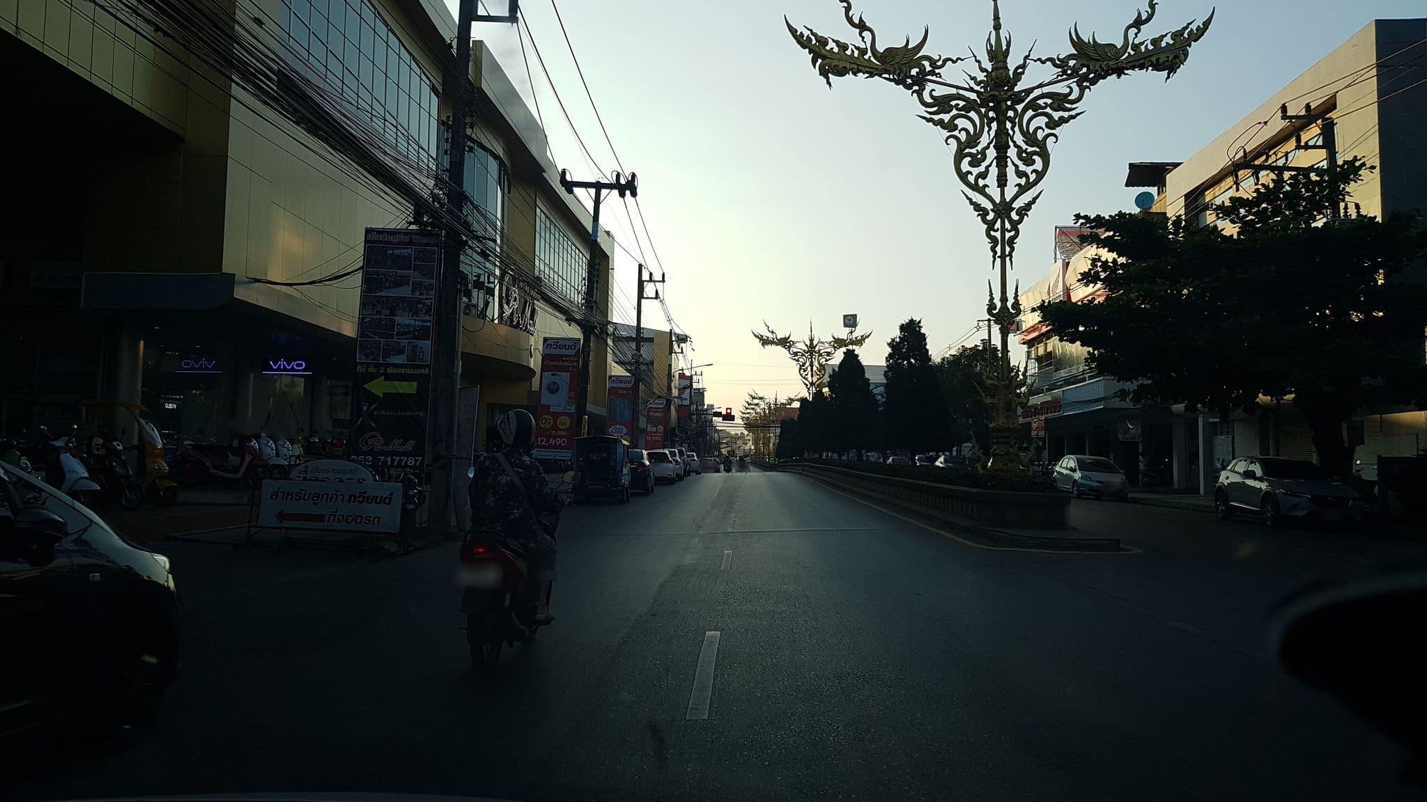 Street view near Golden Triangle Palace Hotel, Chiang Rai
