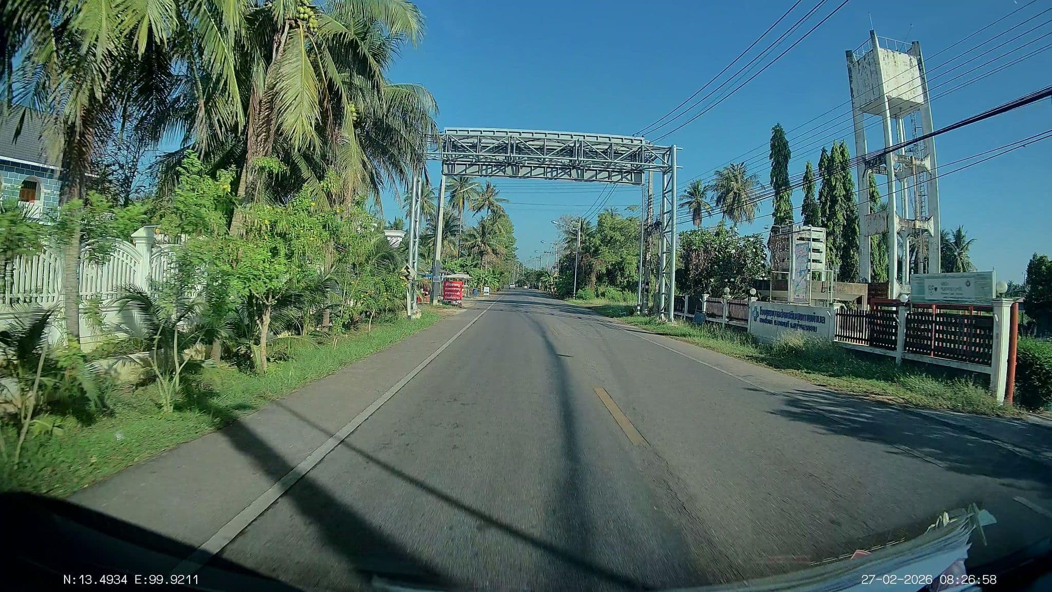 Street view near บ้านพระหฤทัย - SS.CORDIS JESU, Damnoen Saduak — © ThailandCambodia (CC BY-SA · Mapillary)