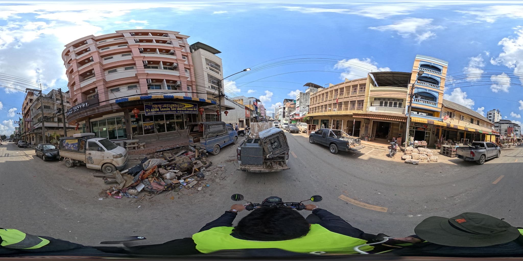 Street view near Hatyai Ching Hao Grand, Hat Yai