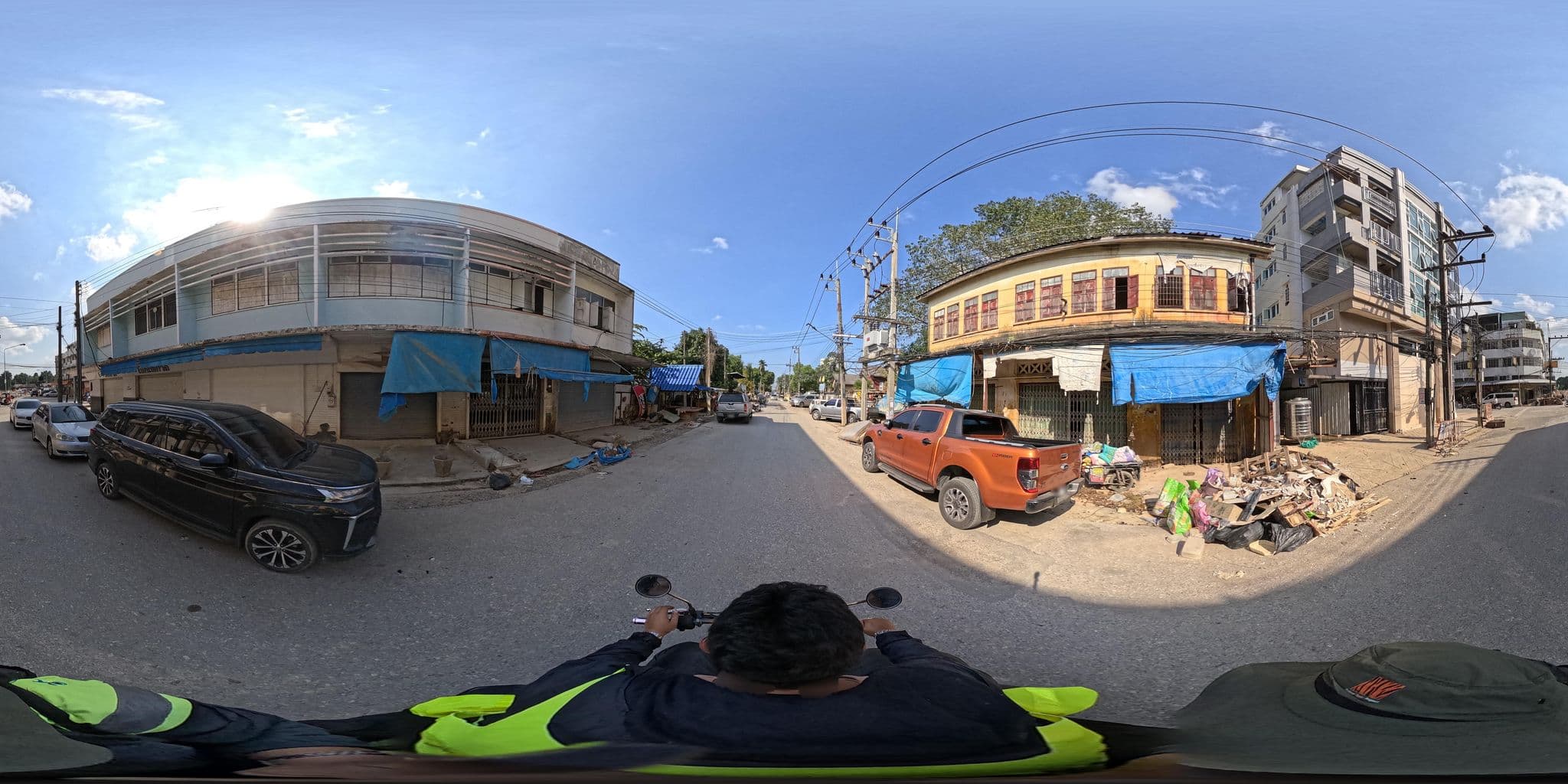 Street view near Easy hotel, Hat Yai
