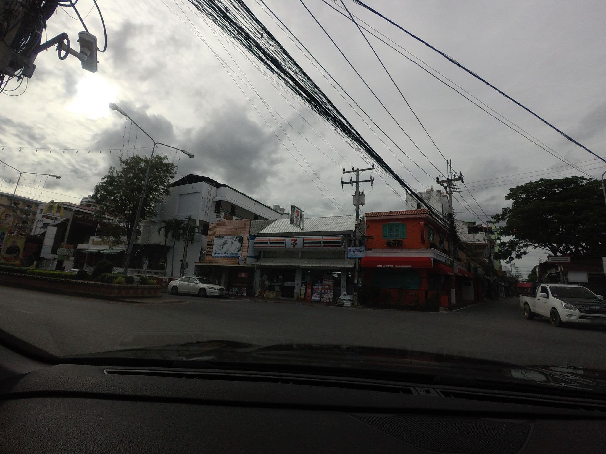 Street view near Sirin Hotel, Hua Hin