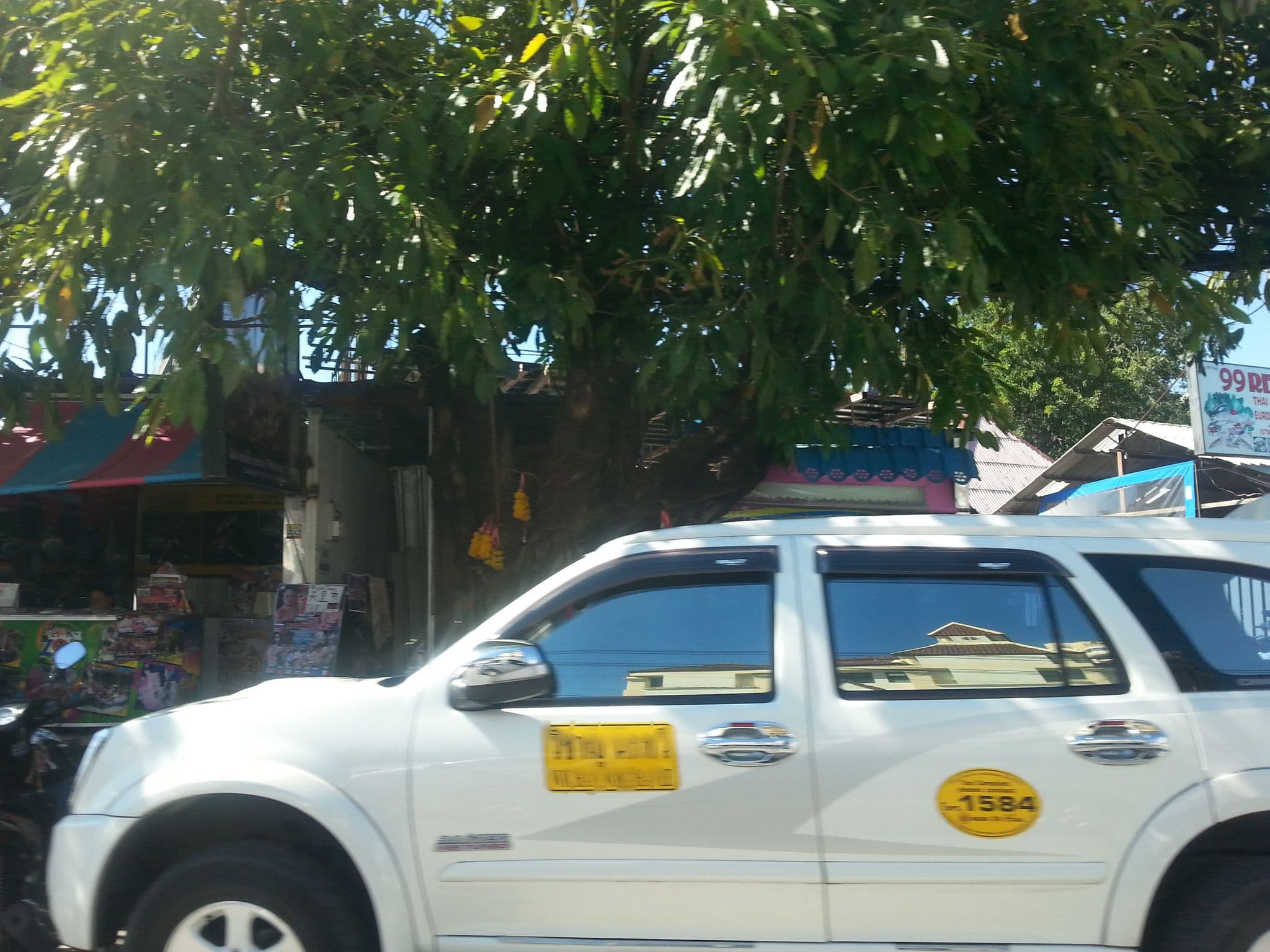 Street view near La Vista Hotel Patong, Patong