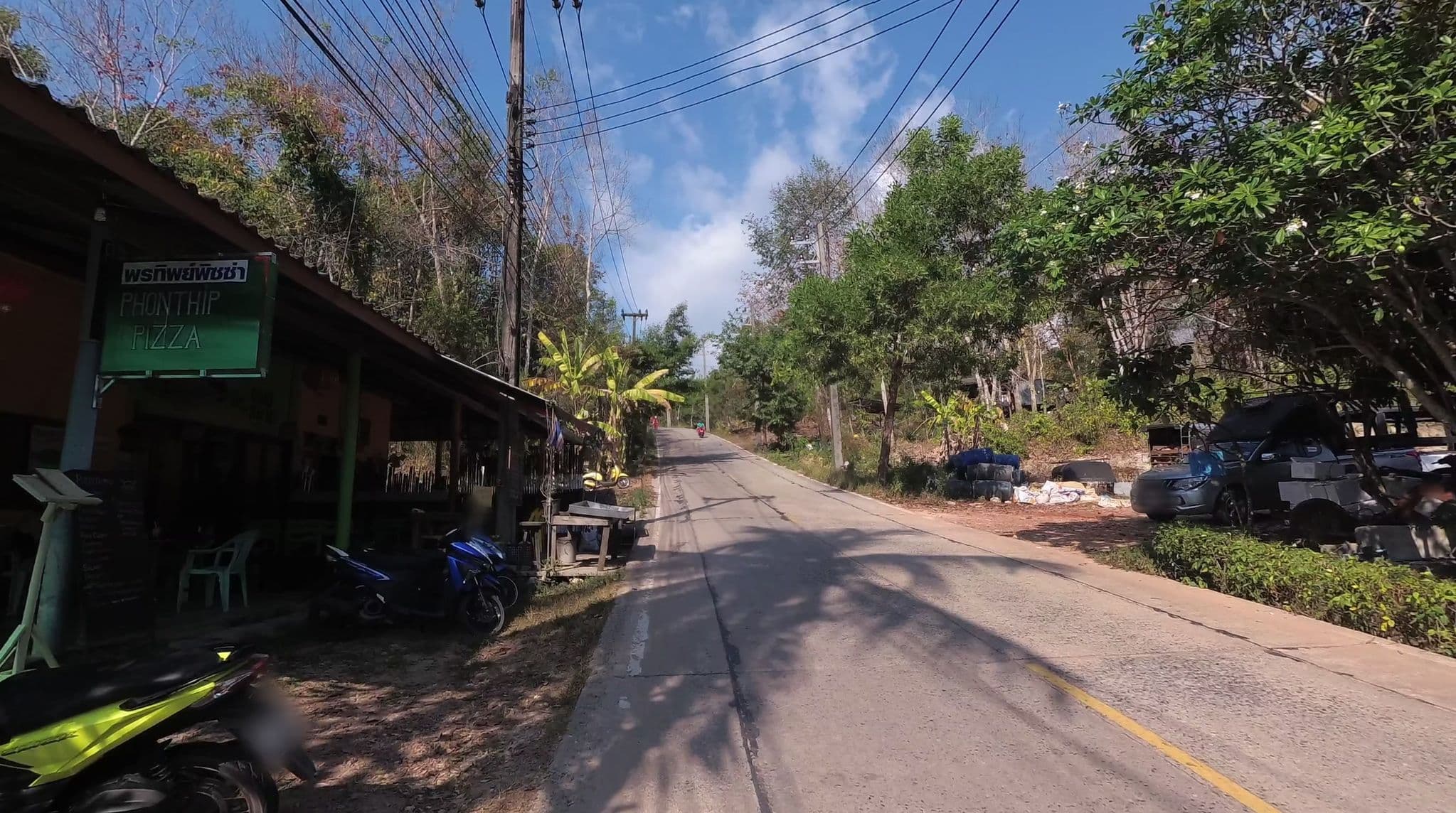 Street view near Chor Chaba Bar Restaurant Rooms and Hill Station Hostel, Ko Kood