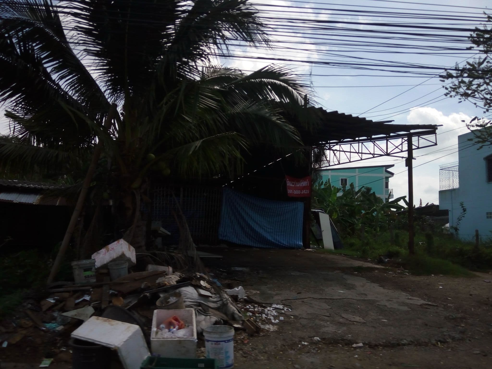 Street view near Tharapark View Hotel, Krabi