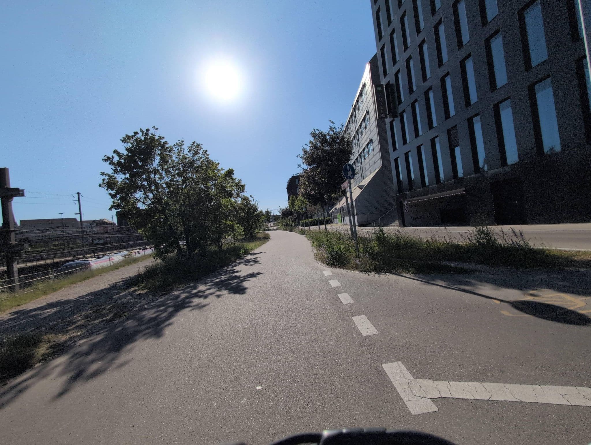 Street view near Ibis Styles, Birsfelden — © jhbz1 (CC BY-SA · Mapillary)