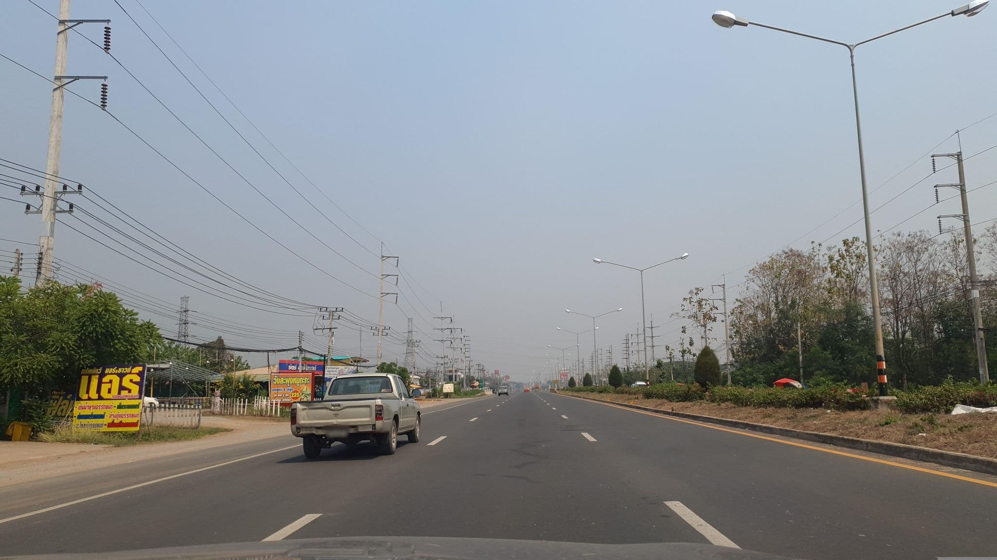 Street view near SB RESIDENCE HOTEL, Lom Sak — © jrcarlsen (CC BY-SA · Mapillary)