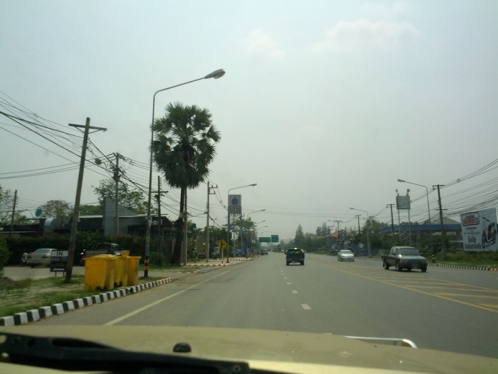 Street view near Mekong Heritage Hotel Nakhon Phanom, Nakhon Phanom — © jrcarlsen (CC BY-SA · Mapillary)