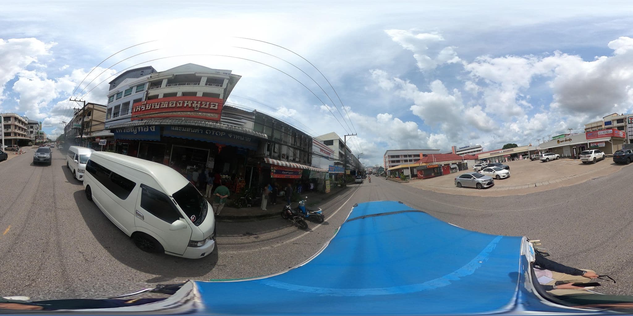 Street view near Los Inn Nakhon (Guest House), Nakhon Phanom — © SoT (CC BY-SA · Mapillary)