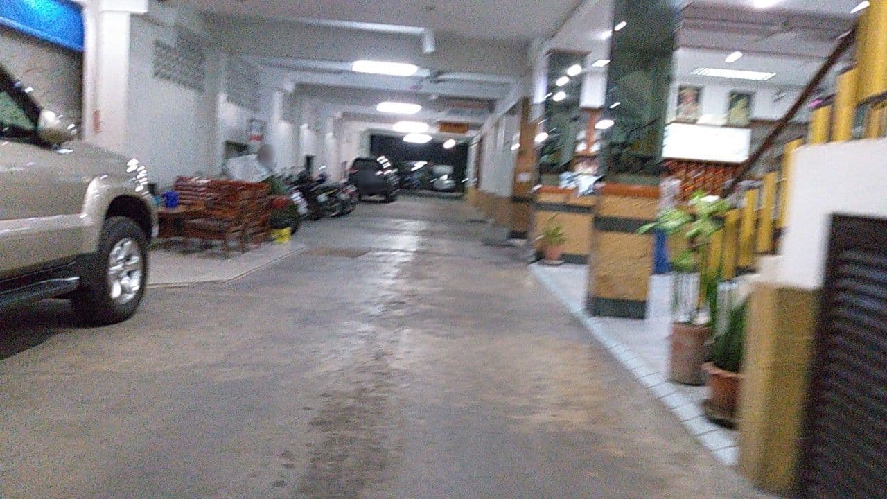 Street view near Chumphol Hotel, Nakhon Ratchasima — © ozflor (CC BY-SA · Mapillary)