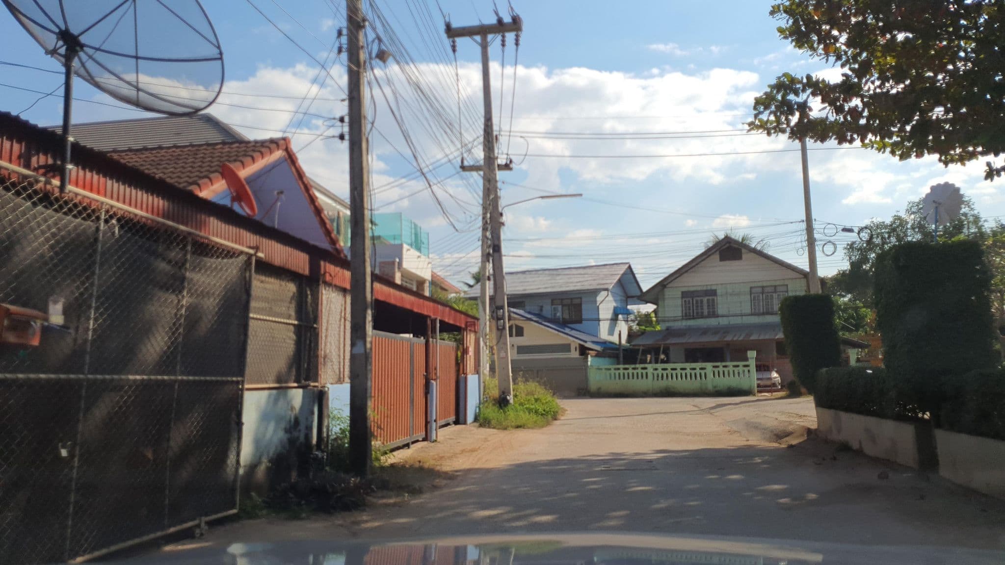 Street view near Win House Hotel, Nan — © jrcarlsen (CC BY-SA · Mapillary)