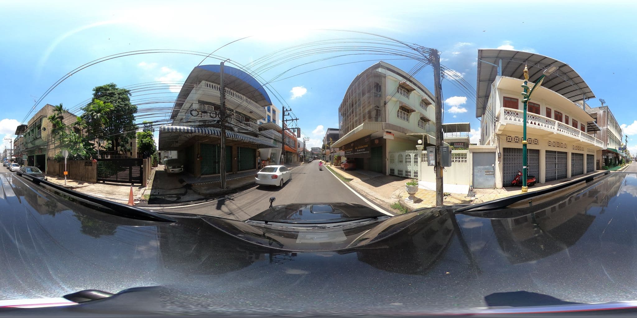 Street view near Klang Muang at Nong Khai, Nong Khai — © nuttawutbunta (CC BY-SA · Mapillary)