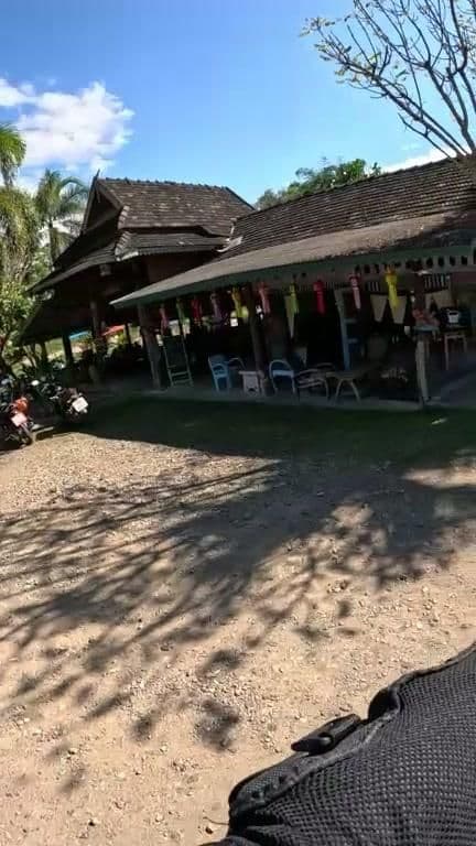 Street view near Baanmai Konmuang, Pai