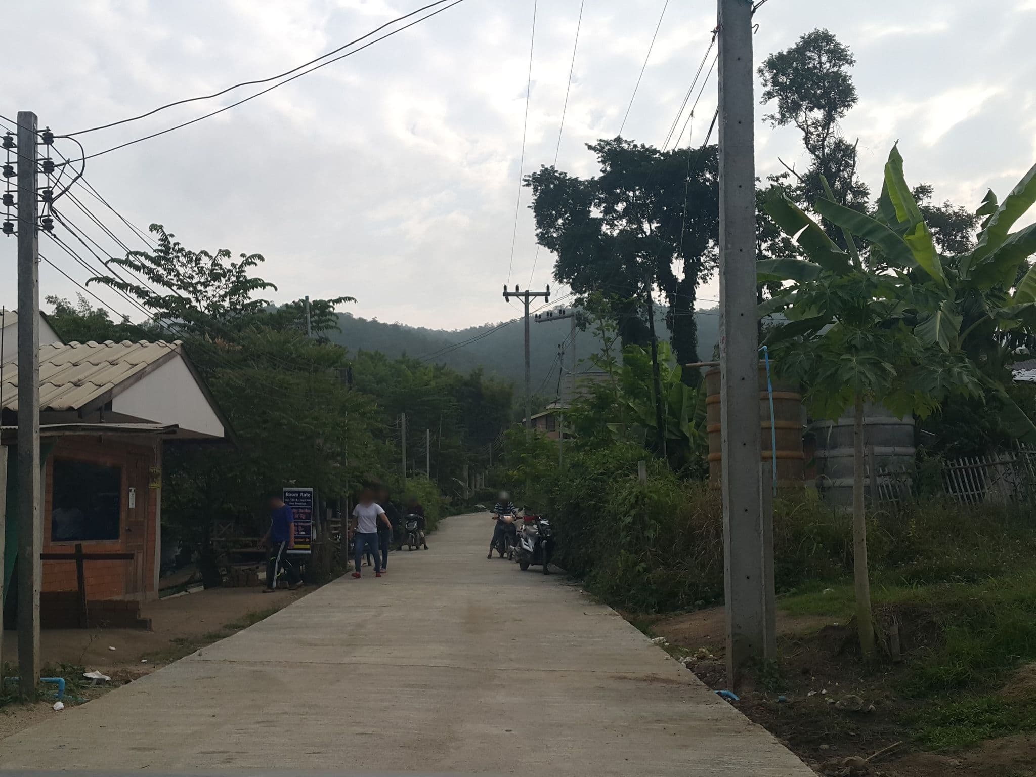 Street view near SABAIDEE INN, Pai