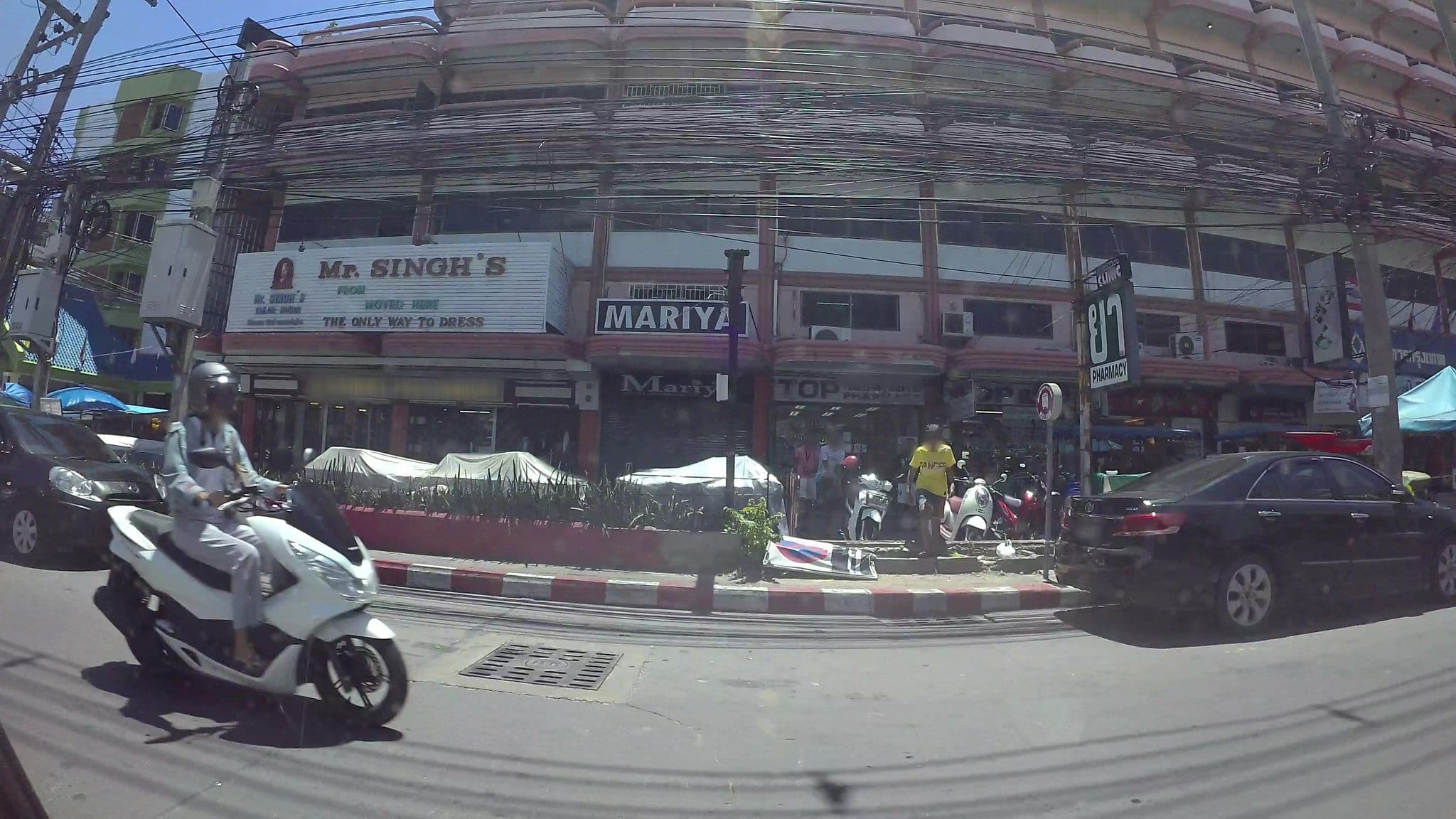 Street view near 7 Stays Pattaya Hotel, Pattaya — © taylorsmock (CC BY-SA · Mapillary)