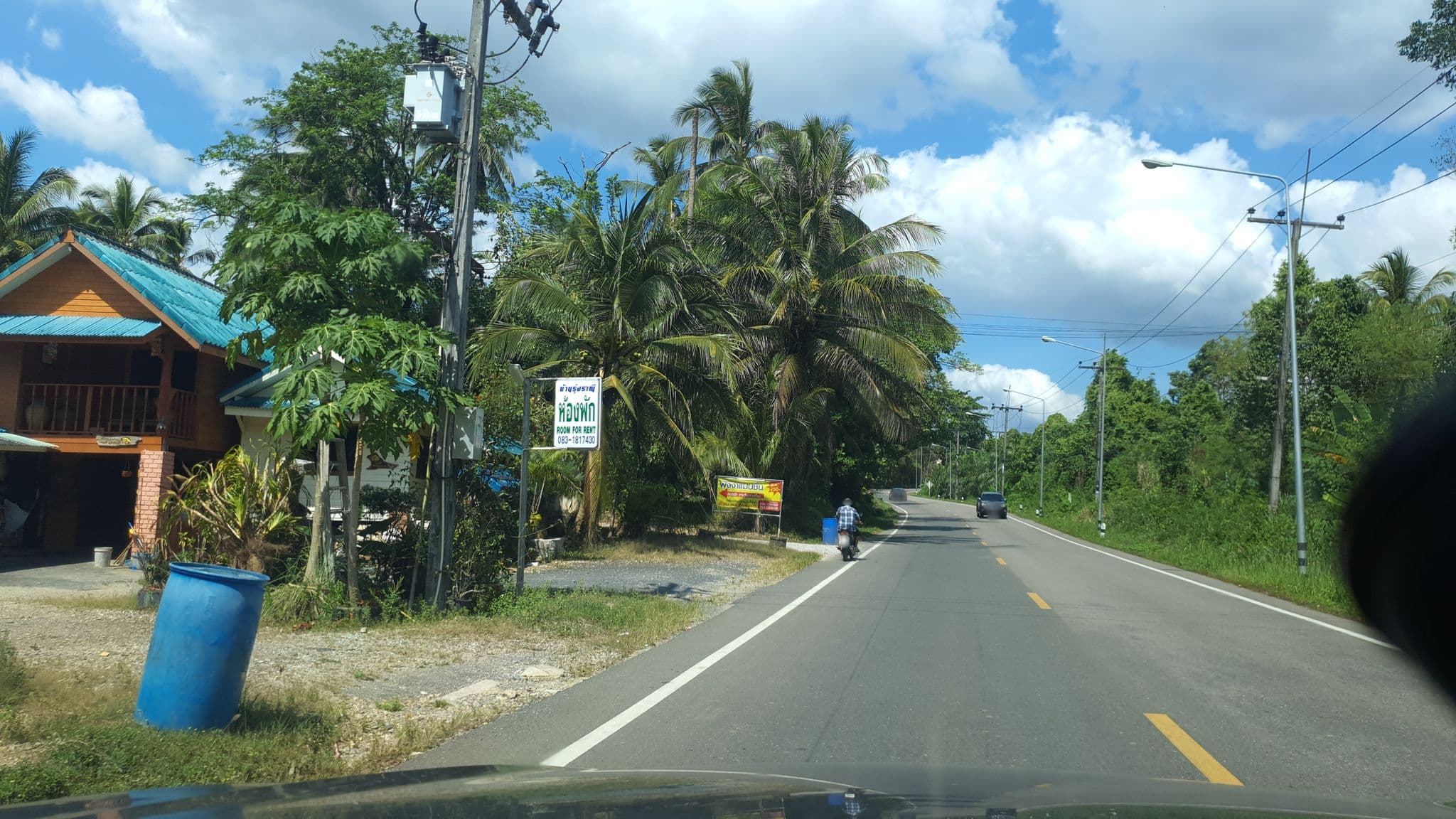 Street view near Baan Roongranee, Phang Nga — © jrcarlsen (CC BY-SA · Mapillary)
