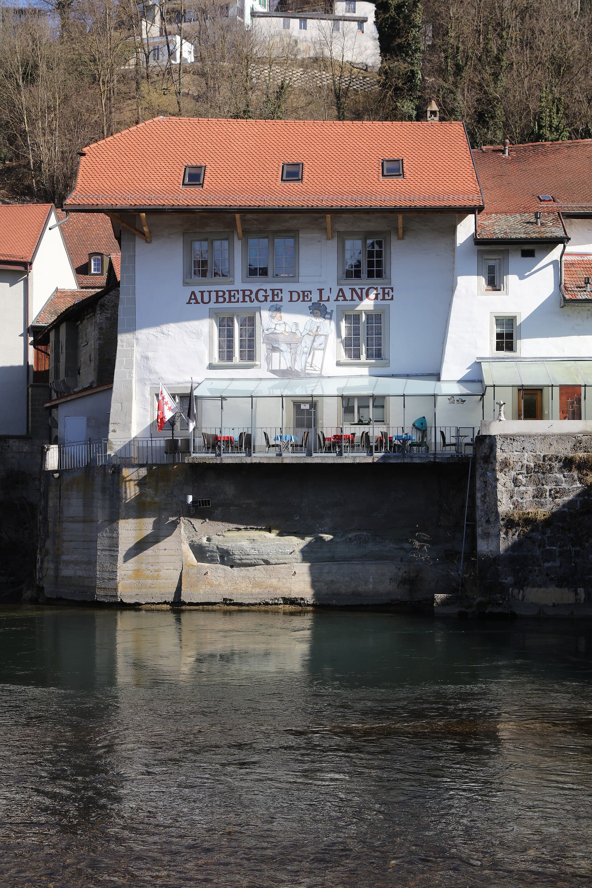 Restaurant de l'Ange (via Wikimedia Commons, CC BY-SA 4.0)