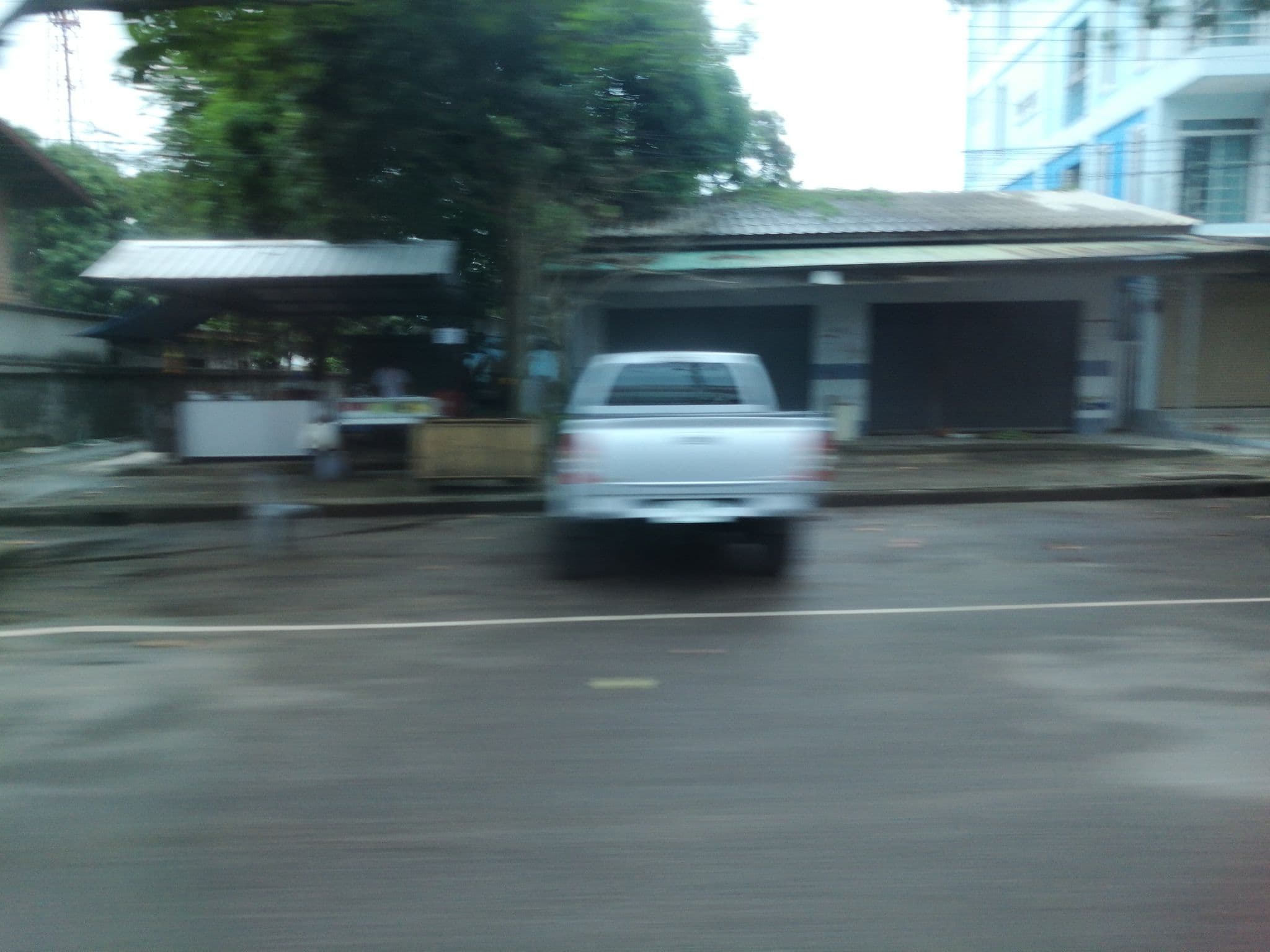 Street view near Baan Bailarn (Prachuap Khiri Khan), Prachuap Khiri Khan — © ratirat (CC BY-SA · Mapillary)