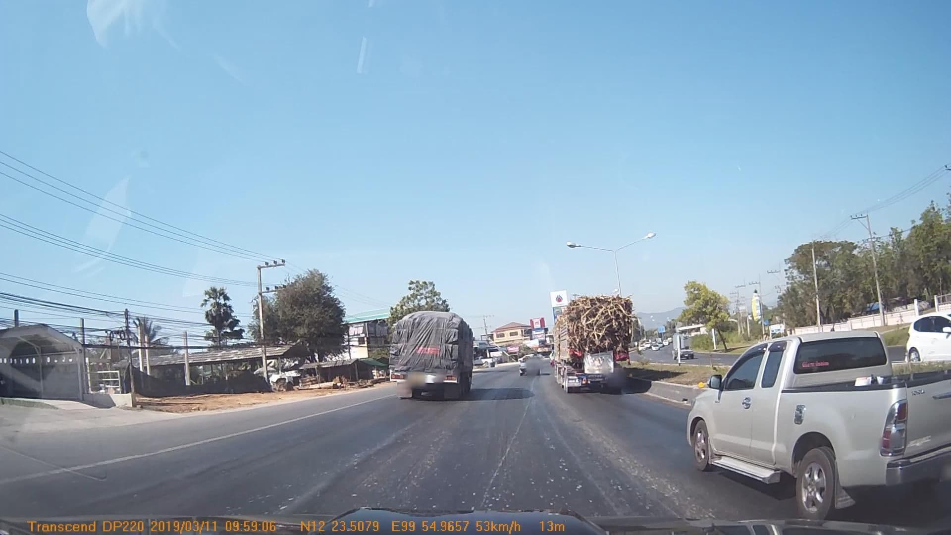 Street view near Yen Mansion, Pran Buri — © mapcreator (CC BY-SA · Mapillary)