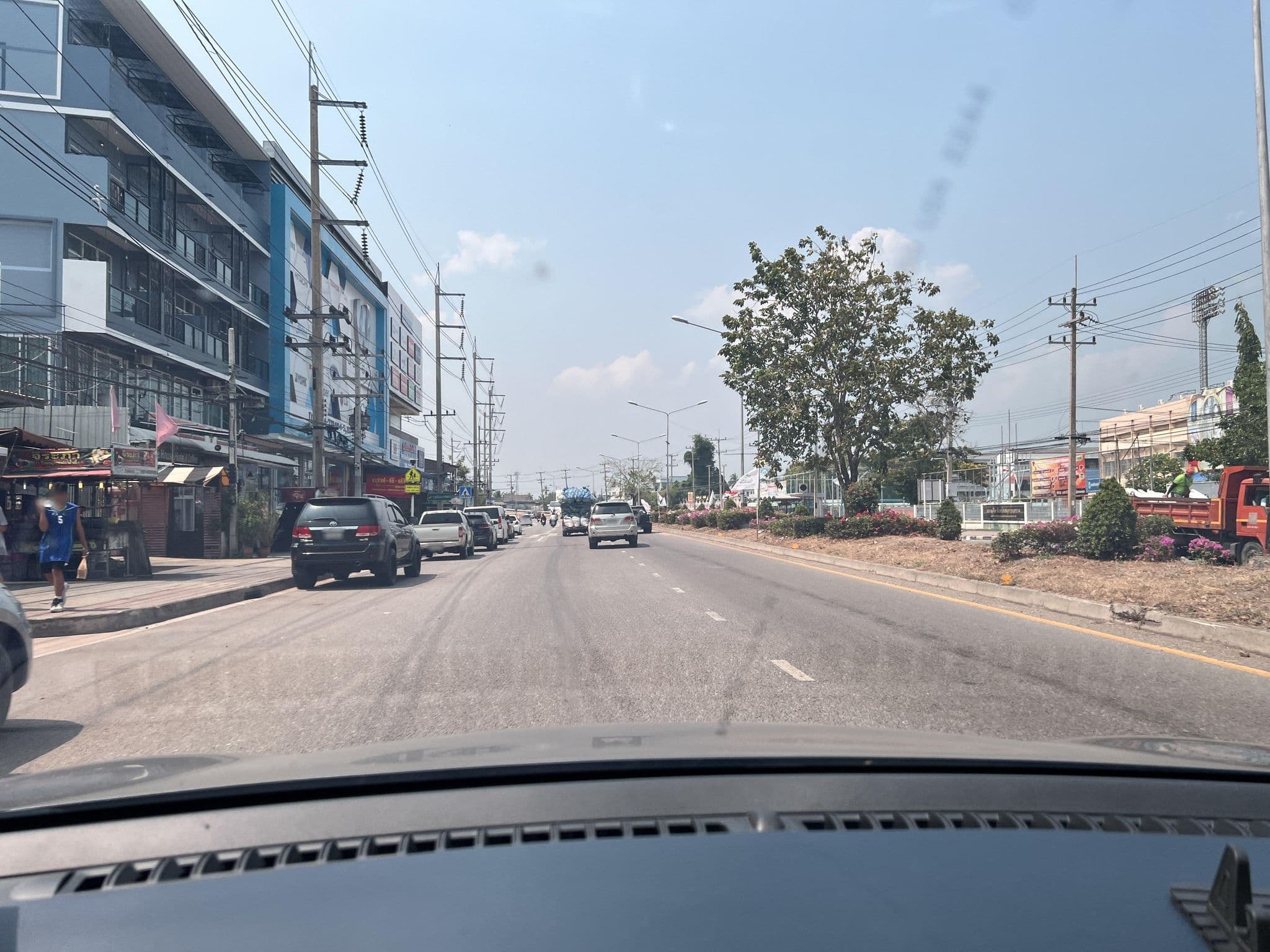 Street view near Smile House 3 Hotel, Samut Songkhram — © lin_wang (CC BY-SA · Mapillary)