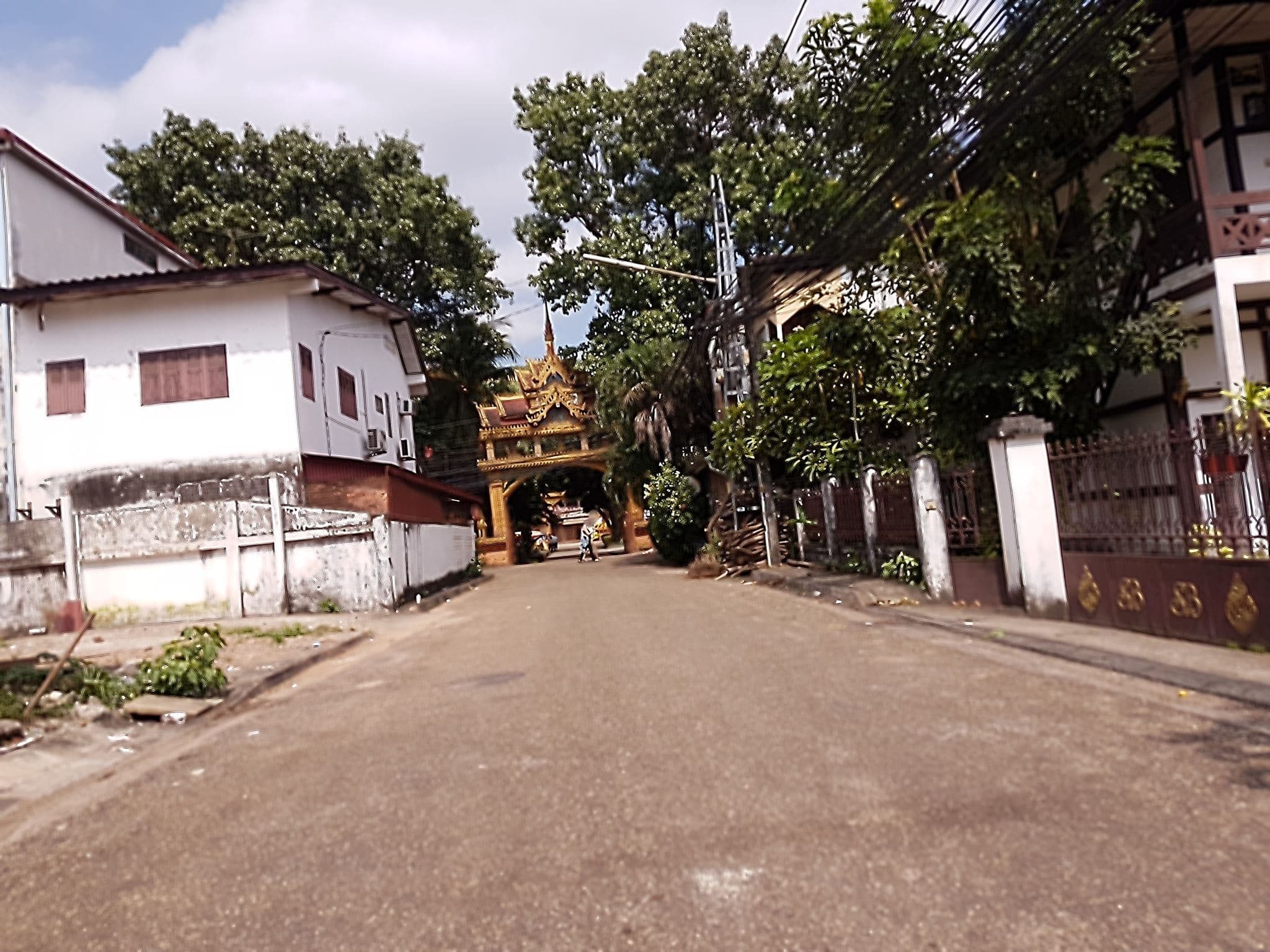 Street view near The Green Hotel Vientiane, Si Chiang Mai — © mbethke (CC BY-SA · Mapillary)