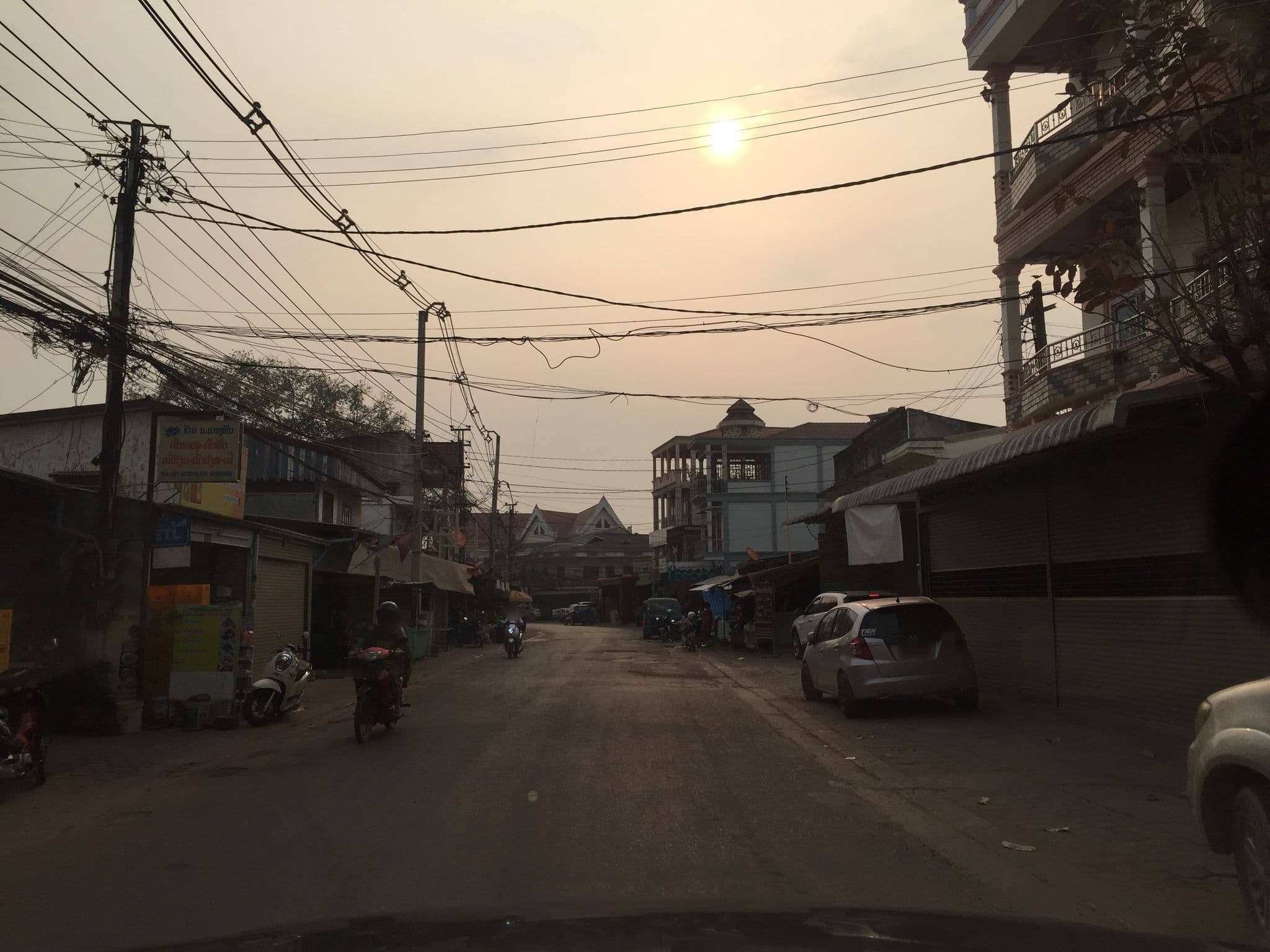 Street view near Douangchan Plaza Hotel, Si Chiang Mai — © tigermpwt (CC BY-SA · Mapillary)