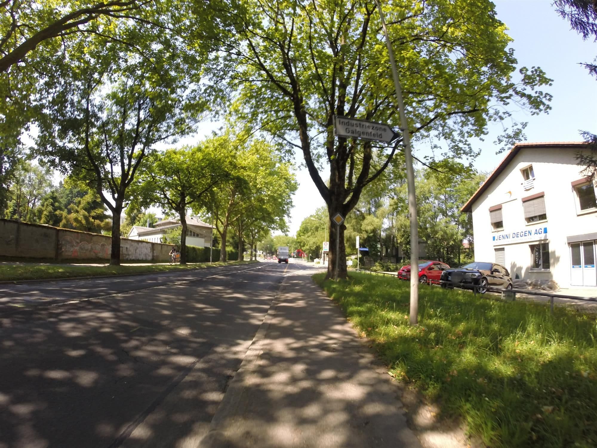 Street view near Il Momento, Bern — © ahzf (CC BY-SA · Mapillary)