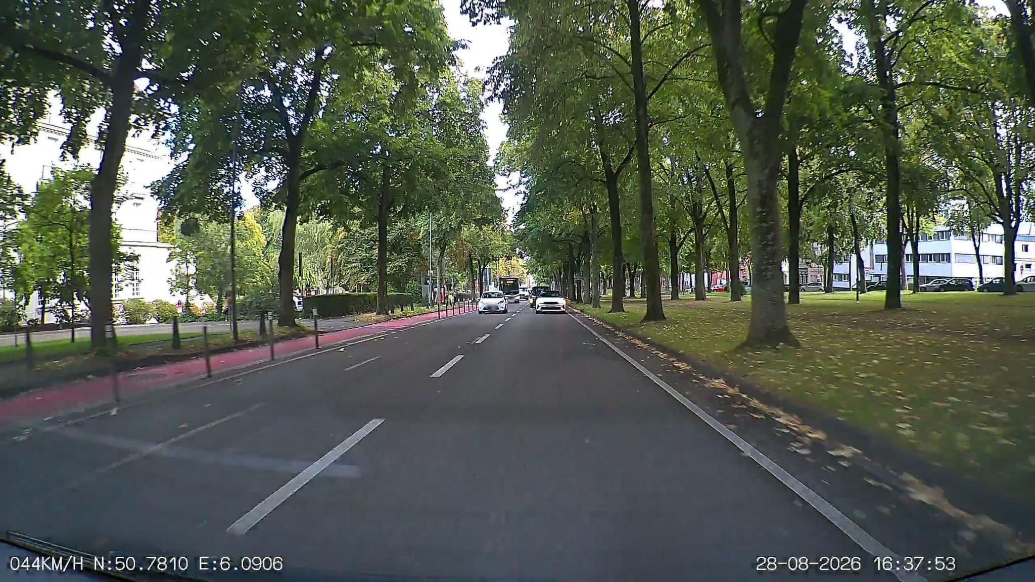 Street view near Parkhotel Quellenhof, Aachen — © heetENkoel (CC BY-SA · Mapillary)
