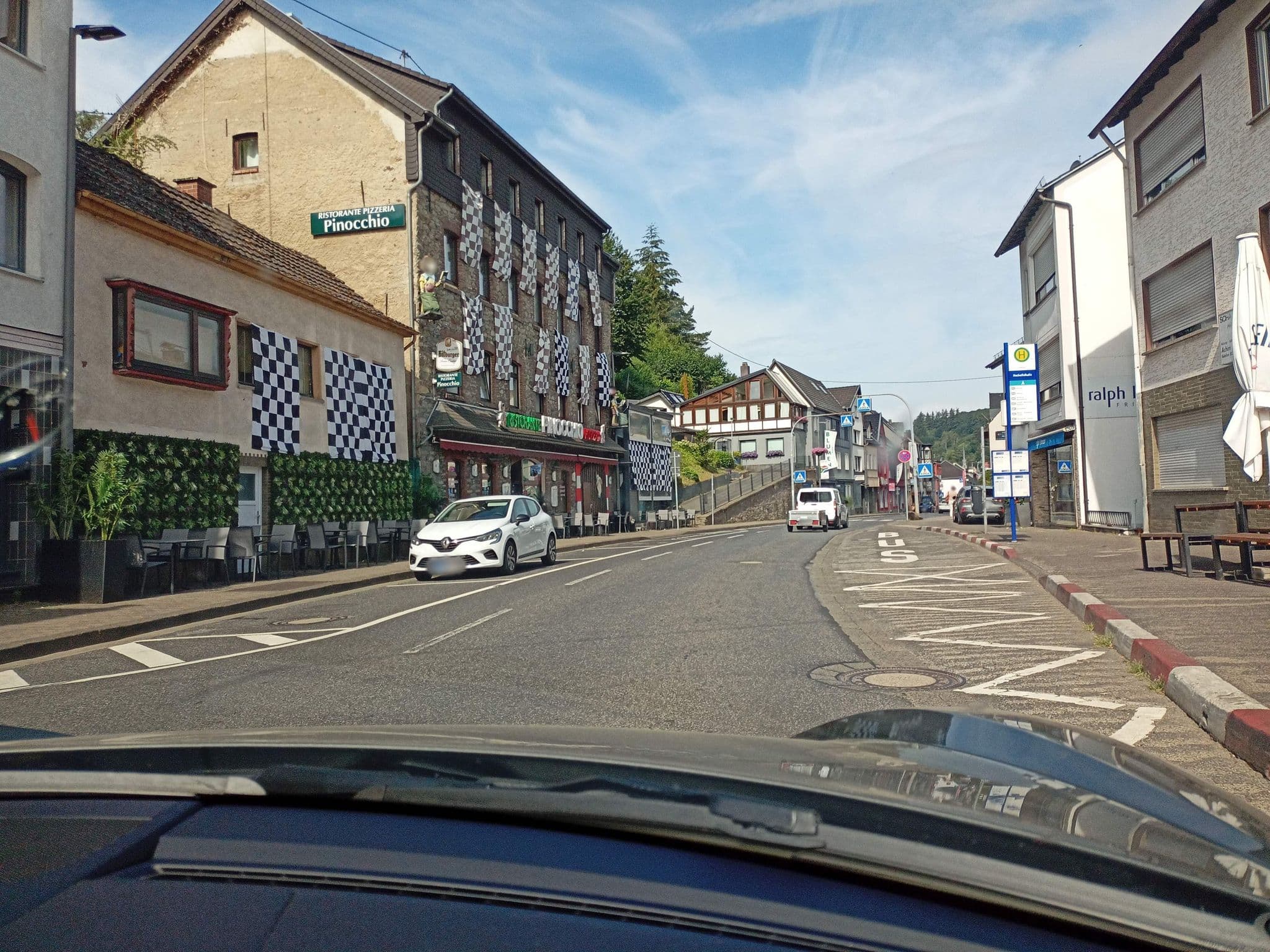 Street view near Pinocchio Rooms Gästehaus, Adenau — © xdTAGCLAN (CC BY-SA · Mapillary)
