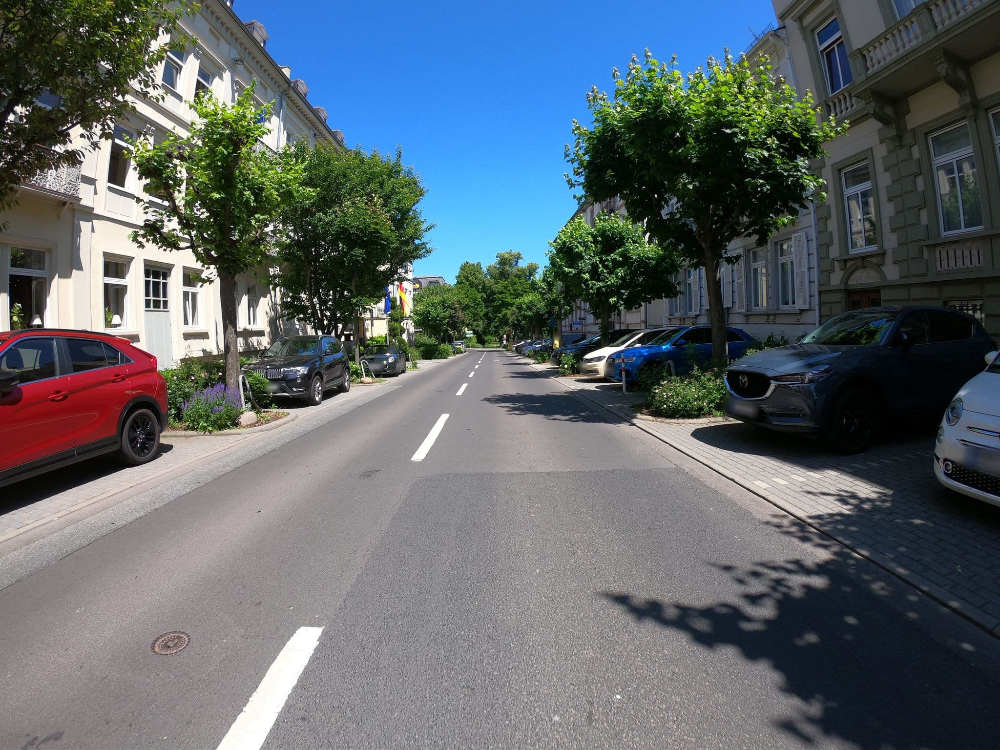 Street view near Komfort Hotel Am Kurpark, Bad Homburg vor der Höhe — © tmka (CC BY-SA · Mapillary)
